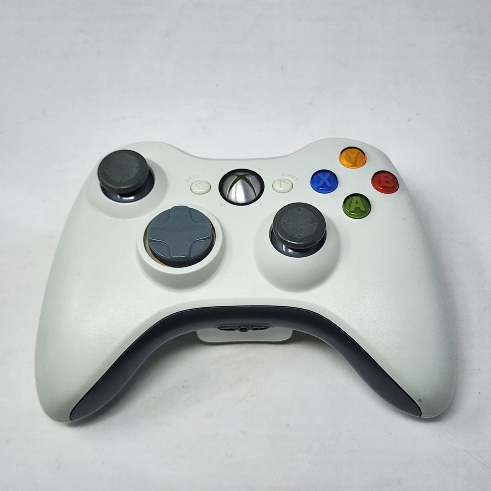 White Xbox 360 Slim 250GB Console Kinect Set w/ OEM Controller & 6 Games TESTED