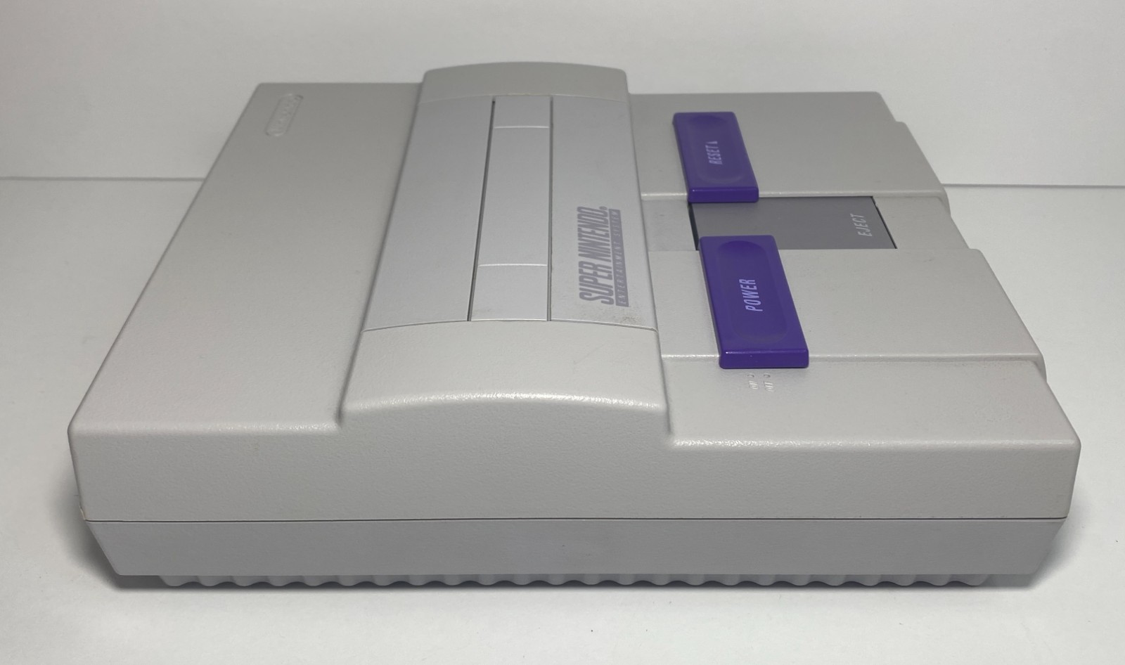 Super Nintendo SNES Console Bundle with 2 Controllers – Tested / Clean