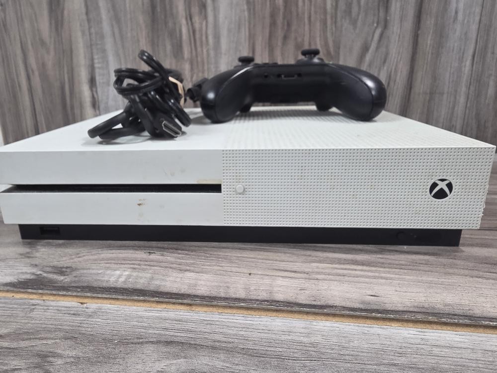 MICROSOFT XBOX ONE S – CONSOLE – 500GB – 1681 (PSL039054)