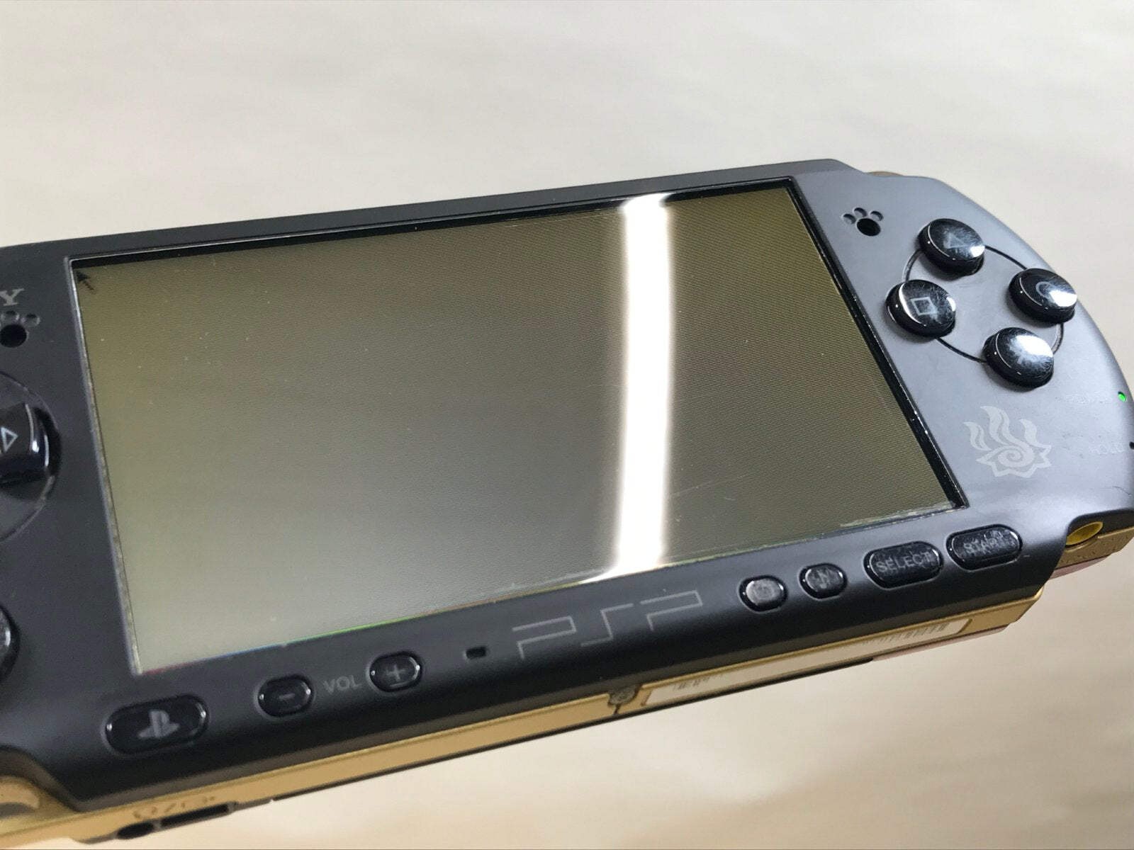 PSP-3000 MONSTER HUNTER 3RD Ver. Console Japan – With Defects GE1735