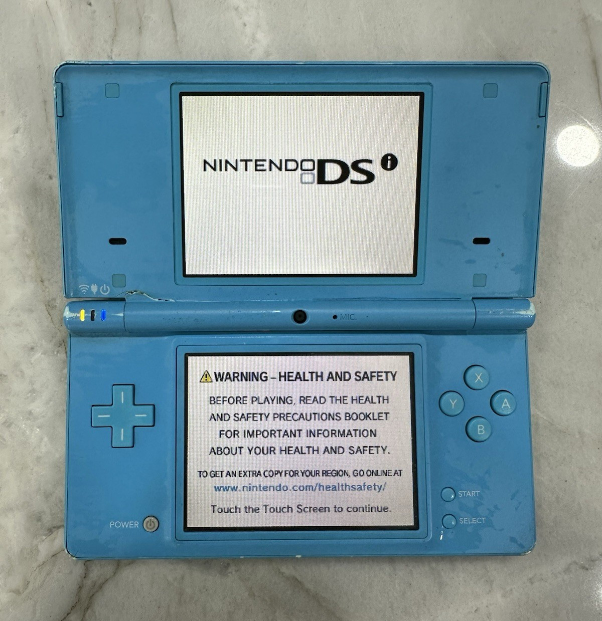 Nintendo DSi Blue Handheld System Nintendo DS NTSC-U/C 256MB Touchscreen