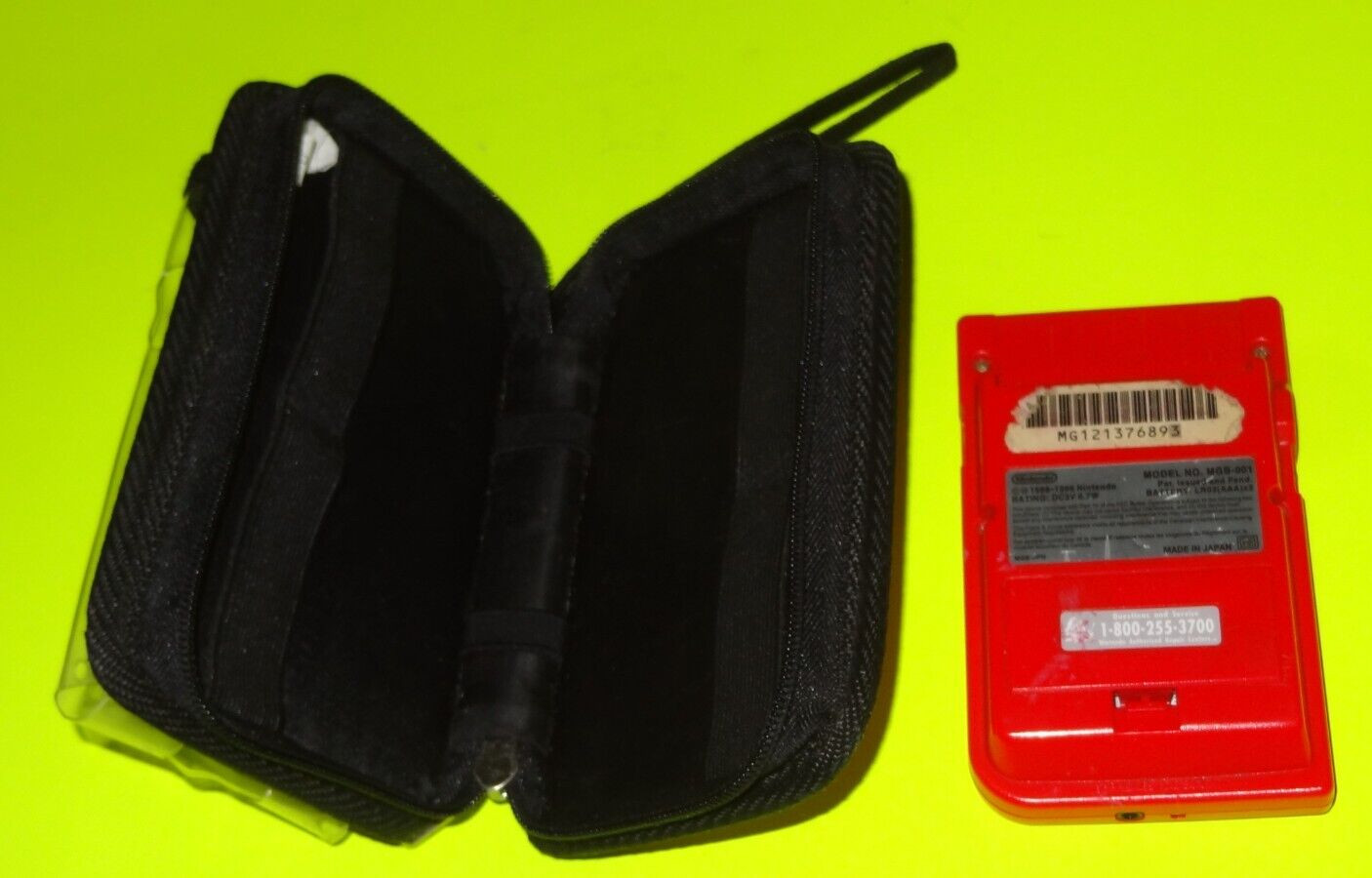 Nintendo Game Boy Pocket MGB-001 – Red – 100% OEM with Pokemon Case – Tested