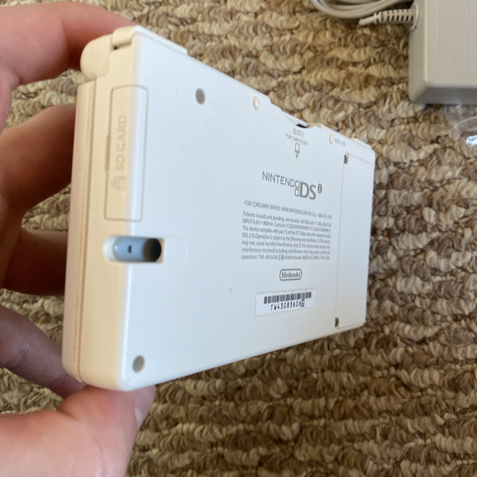 Nintendo DSi White Console in Original Box USA Version Charger Stylus Manual
