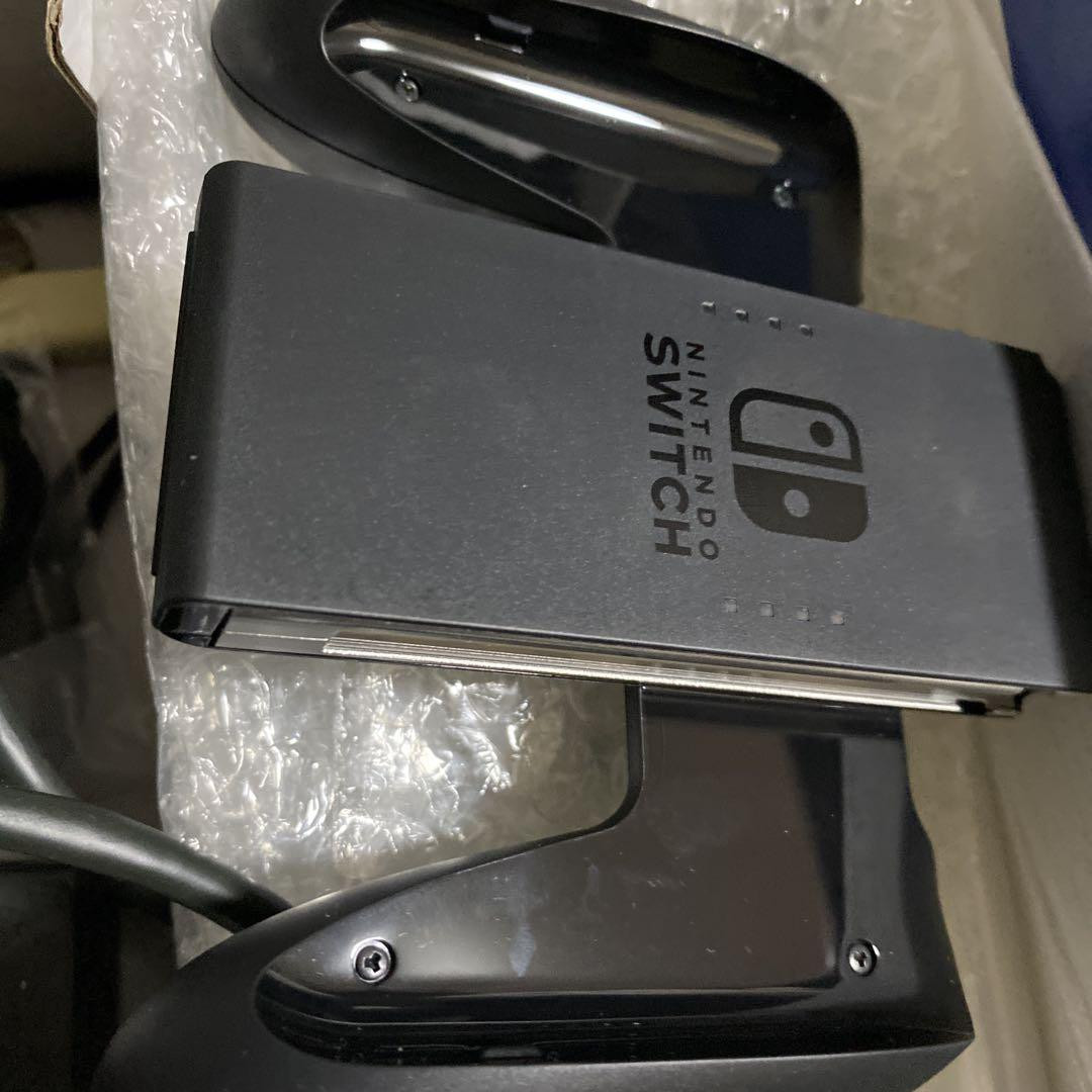 Nintendo Switch Console Pokemon Let’s Go Pikachu Edition with Monster Ball Plus
