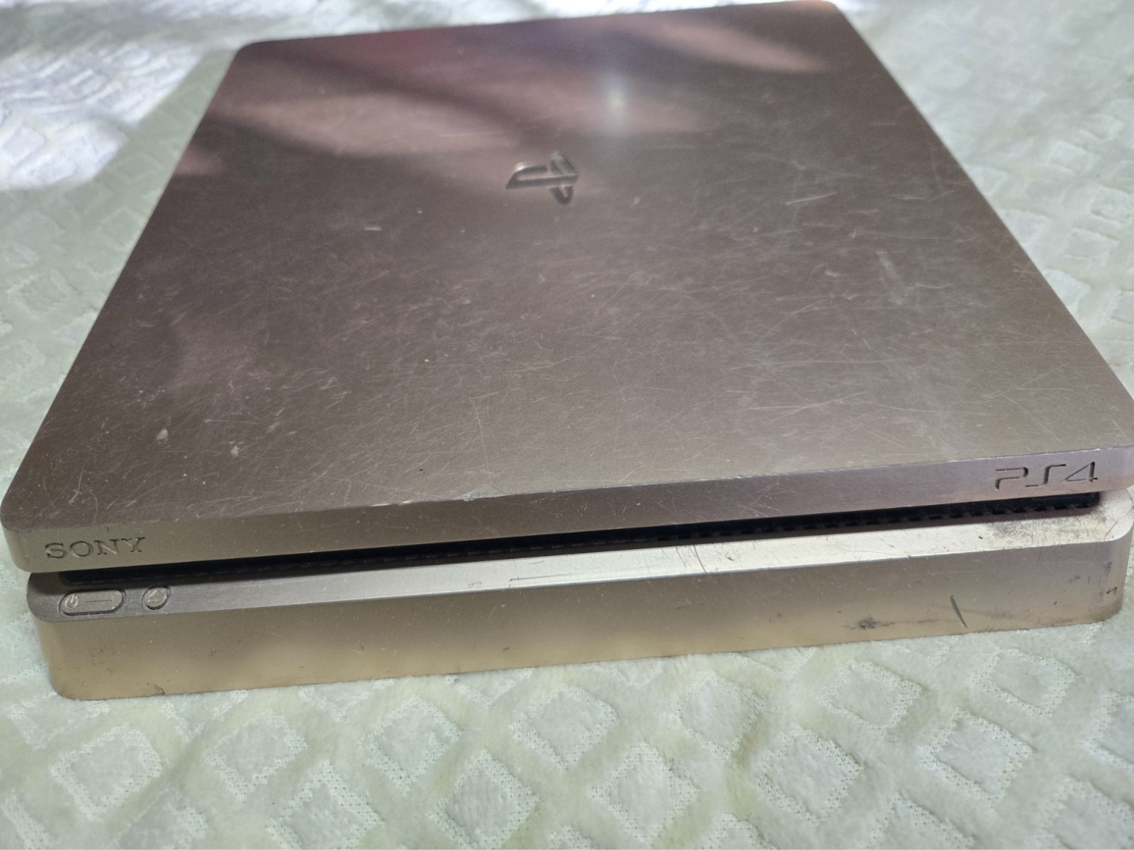 Sony PlayStation 4 PS4 Slim 1TB Gold Limited Edition Console FOR PARTS UNTESTED