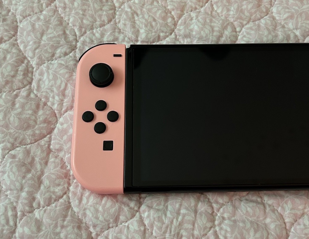 Nintendo Switch OLED Console Pink/Black Joy-Con Touchscreen Headphone Jack