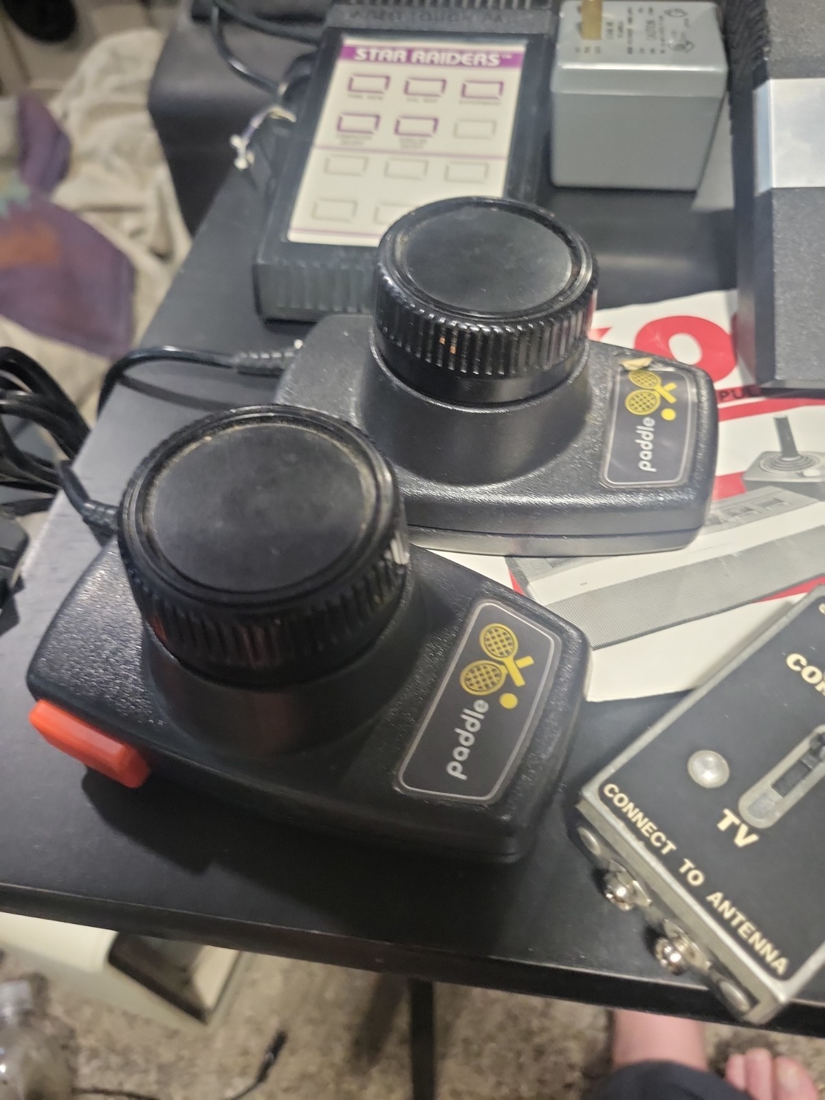Atari 2600 Junior Black – Bundle – PARTS OR REPAIR