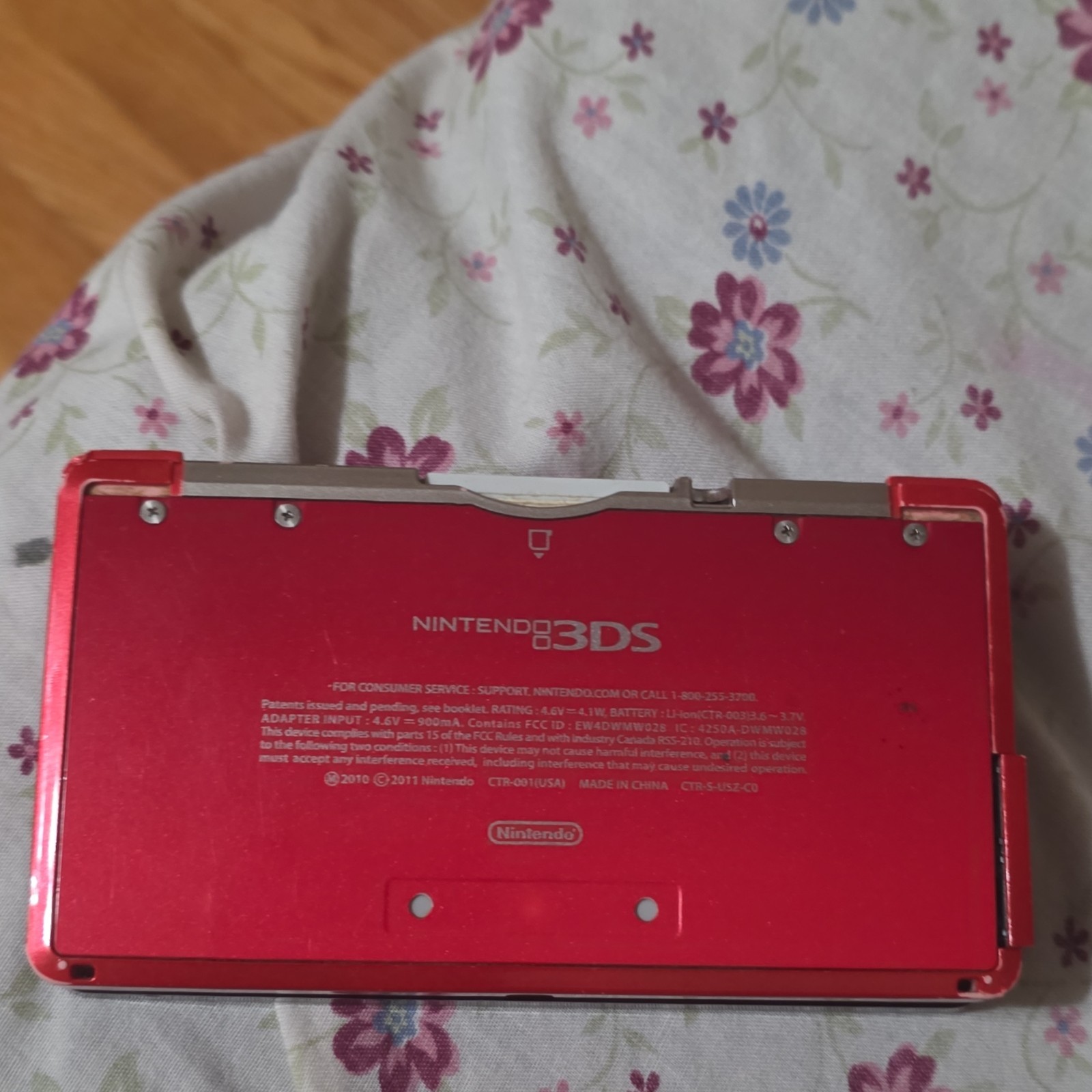 Nintendo 3DS Red Handheld Console 3D Audio Technology CTR-001(USA)
