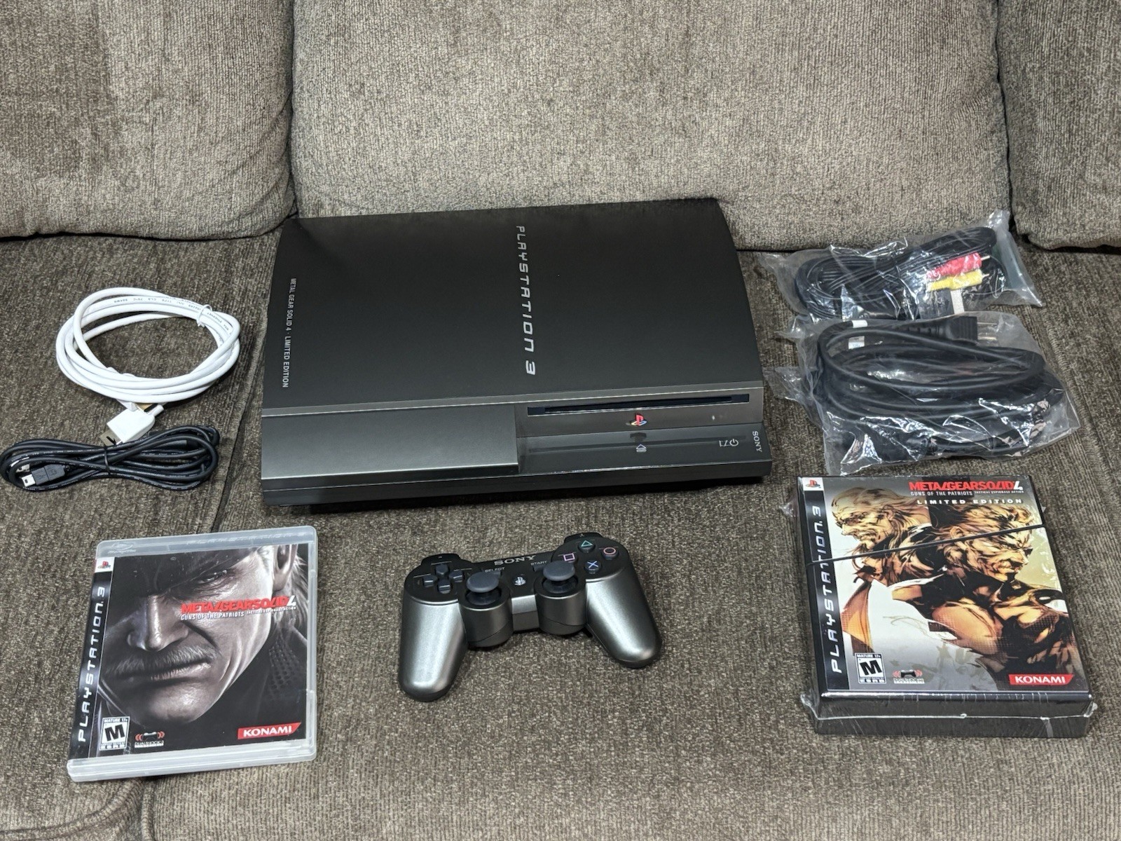 RARE Metal Gear Solid 4 PS3 Console Gunmetal Gray Konami Exclusive Limited Boxed