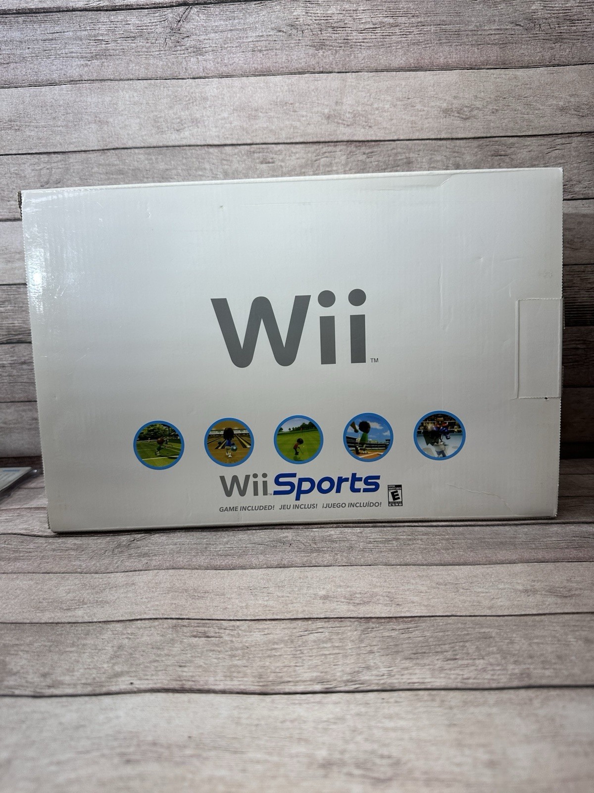 NEW Nintendo Wii Console Sports 3 Controllers 3 Nunchucks Charger Sleeves Bundle