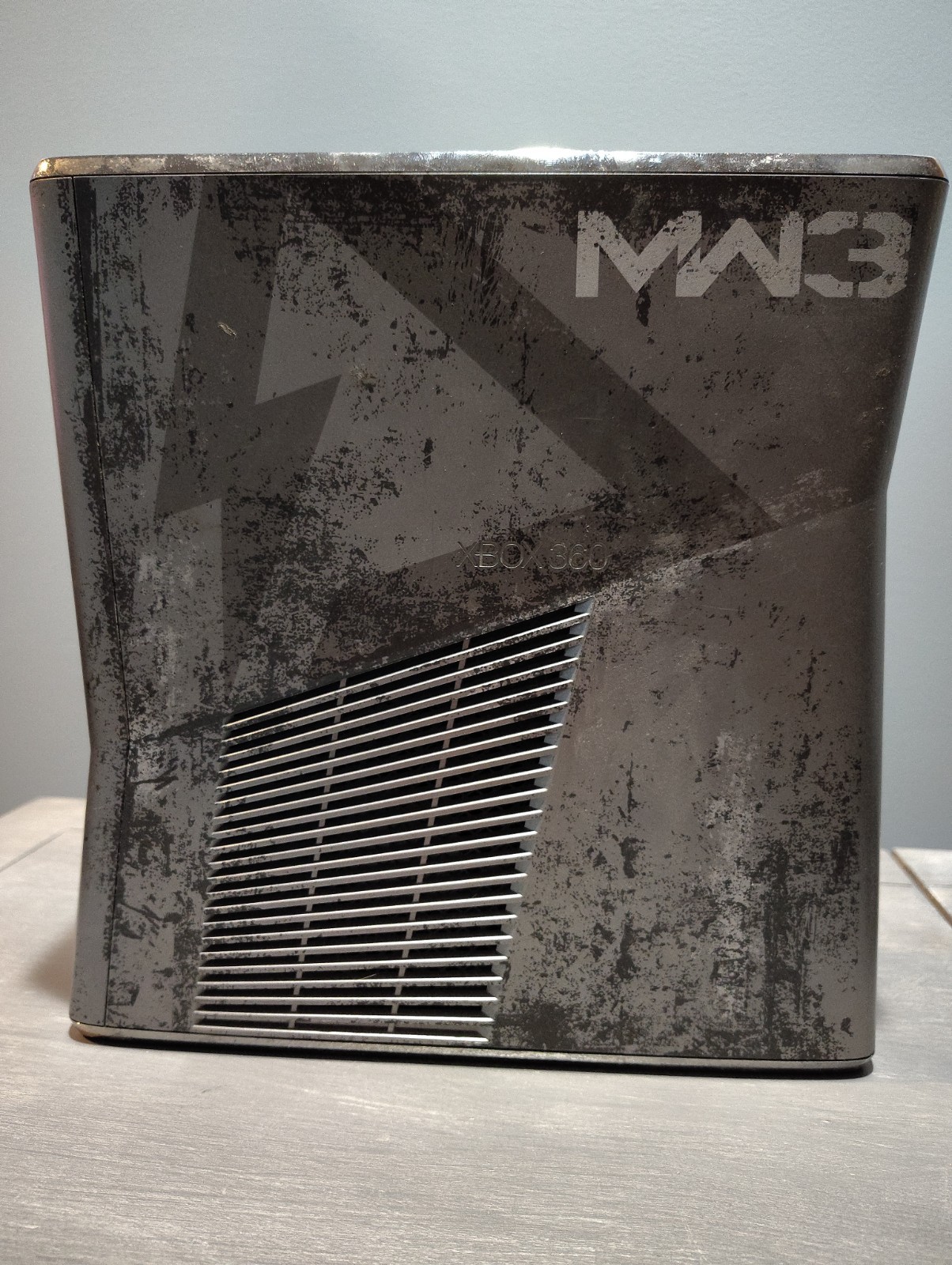 Microsoft Xbox 360 S Call of Duty: Modern Warfare 3 320GB Model 1439 w/ 7 Games