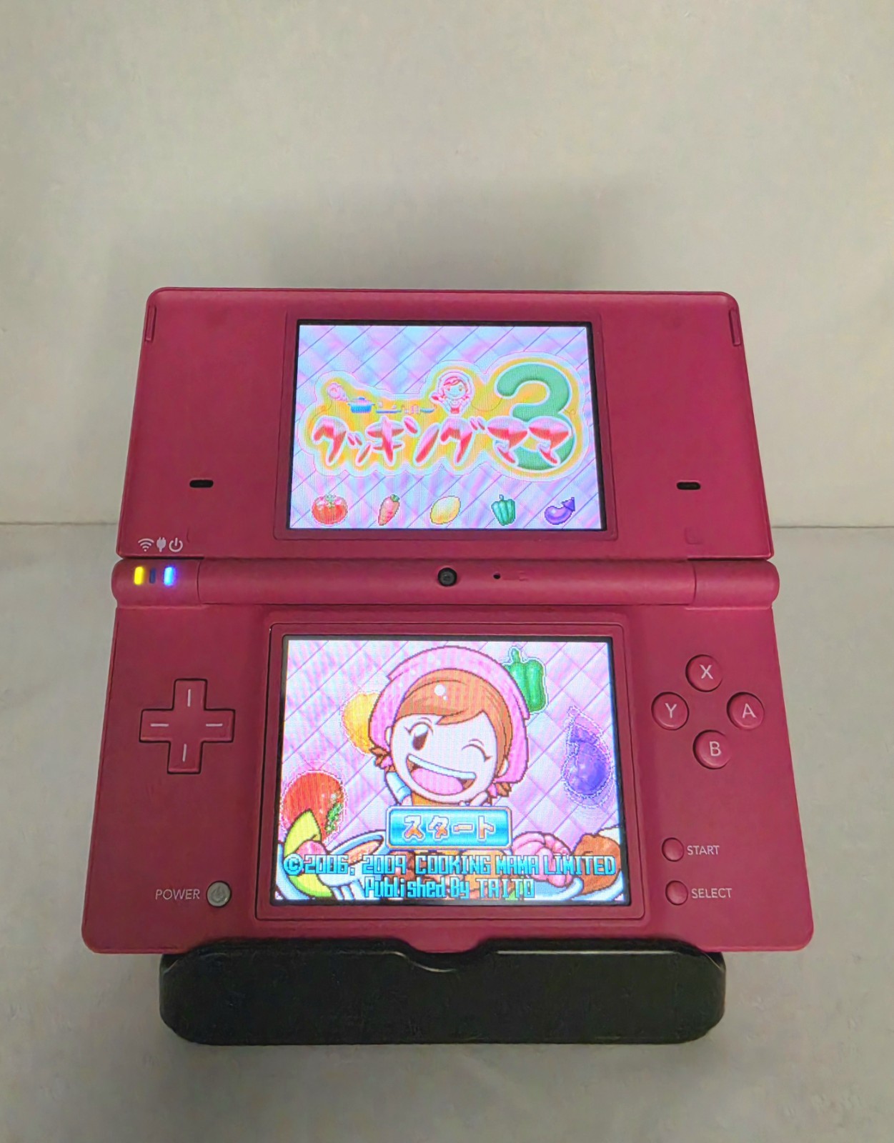 Nintendo DSi Pink Handheld Console System TWL-001(JPN) NTSC-J Wi-Fi 256MB