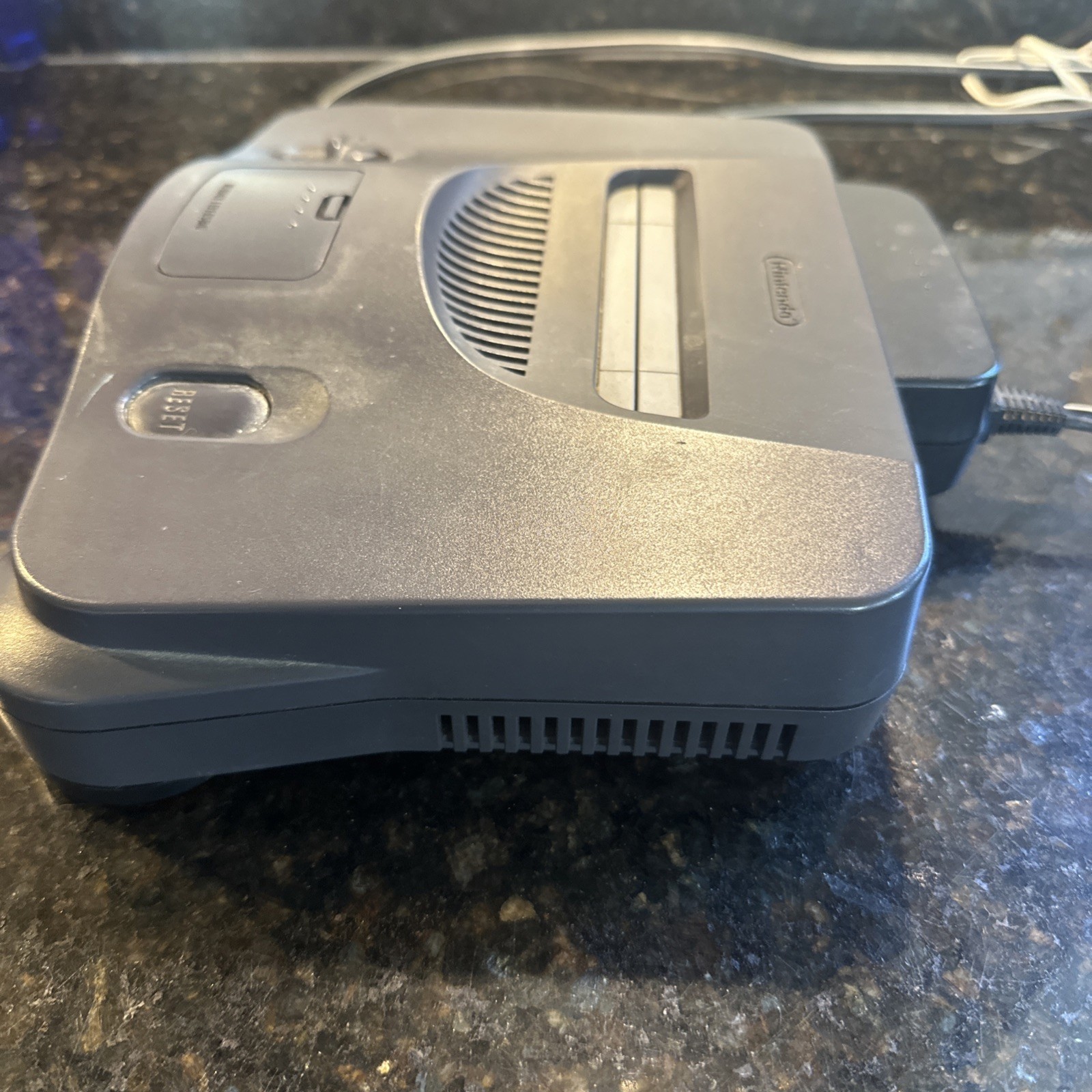 Nintendo 64 System 32MB Home Console – Charcoal Gray