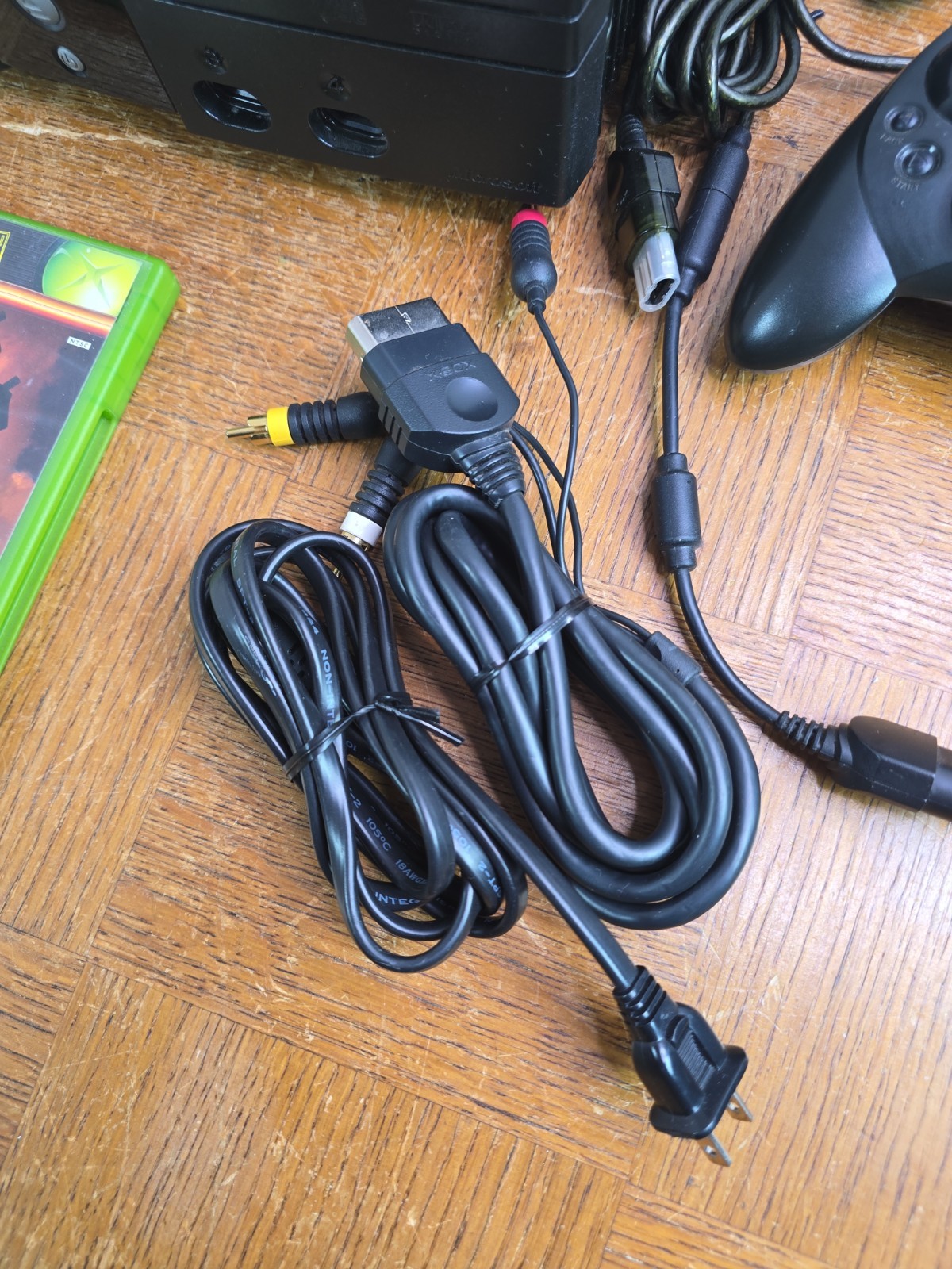 Original Xbox Console Bundle w/ 4 OEM Controllers & Cables & Halo 1&2 – Tested