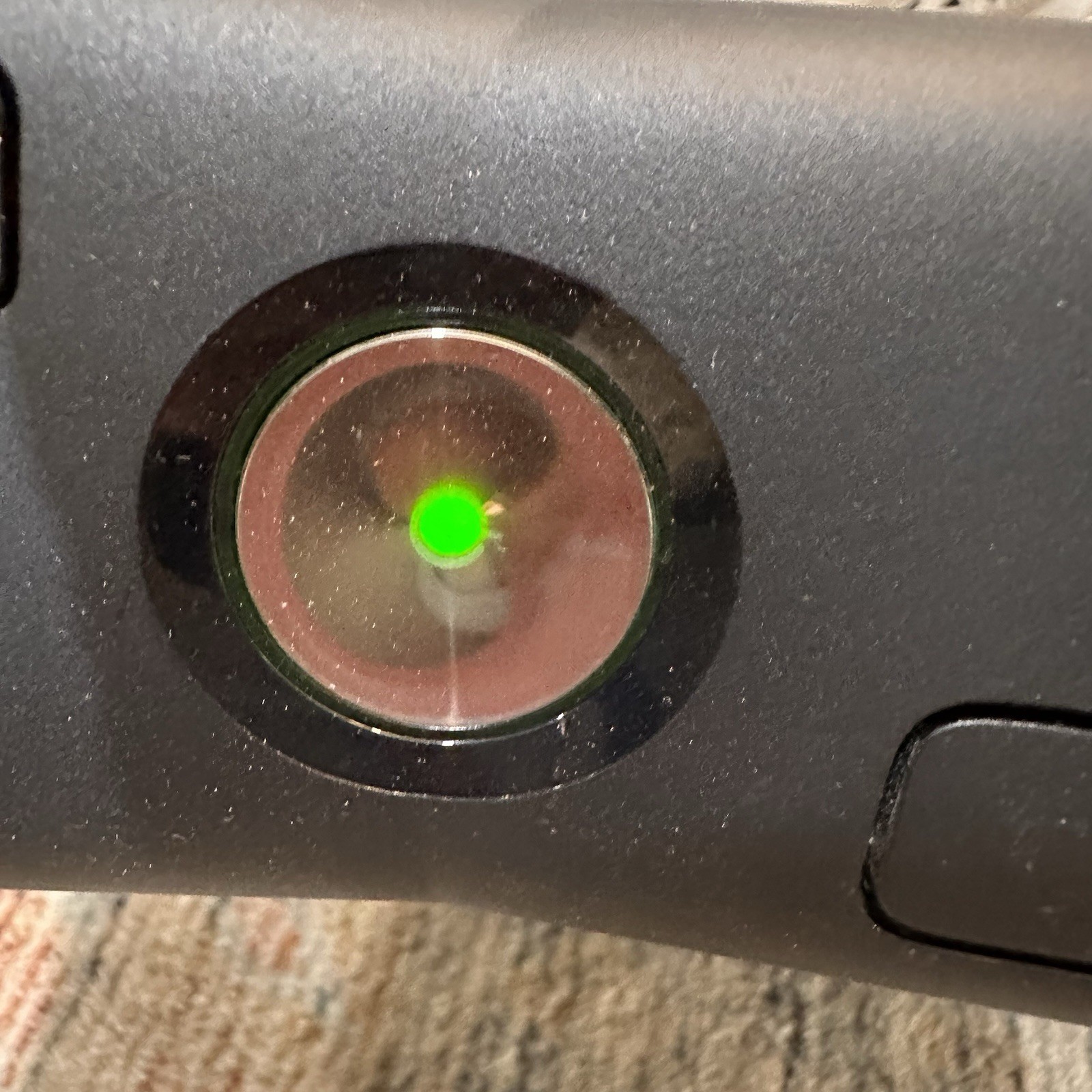 Xbox 360 S 250GB Glossy Black Console Bundle – Kinect, 1 Controller & 7 Games