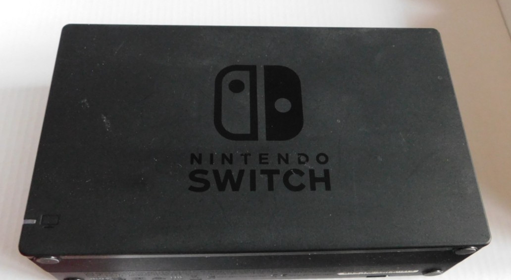 Nintendo Switch Console Neon Blue/Red-Used-Complete in Box