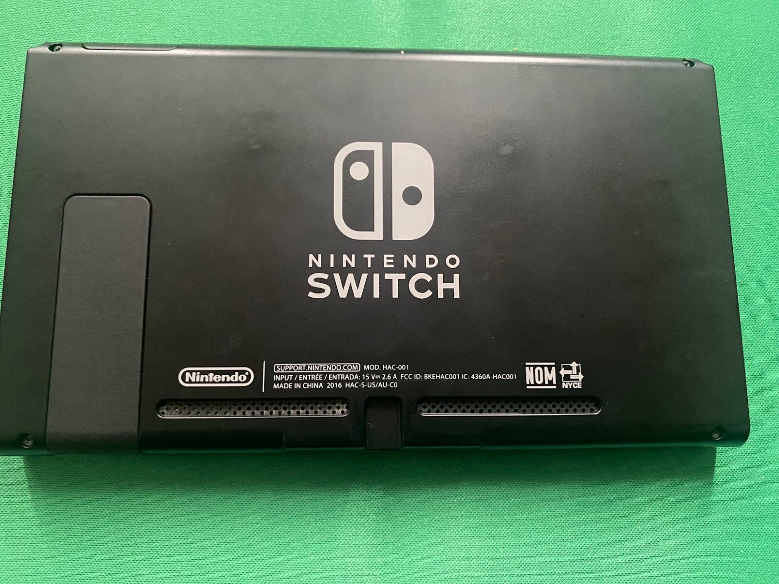 Nintendo Switch 32GB Handheld Console – Neon Red/Neon Blue HAC-001 + 1tb MicroSD