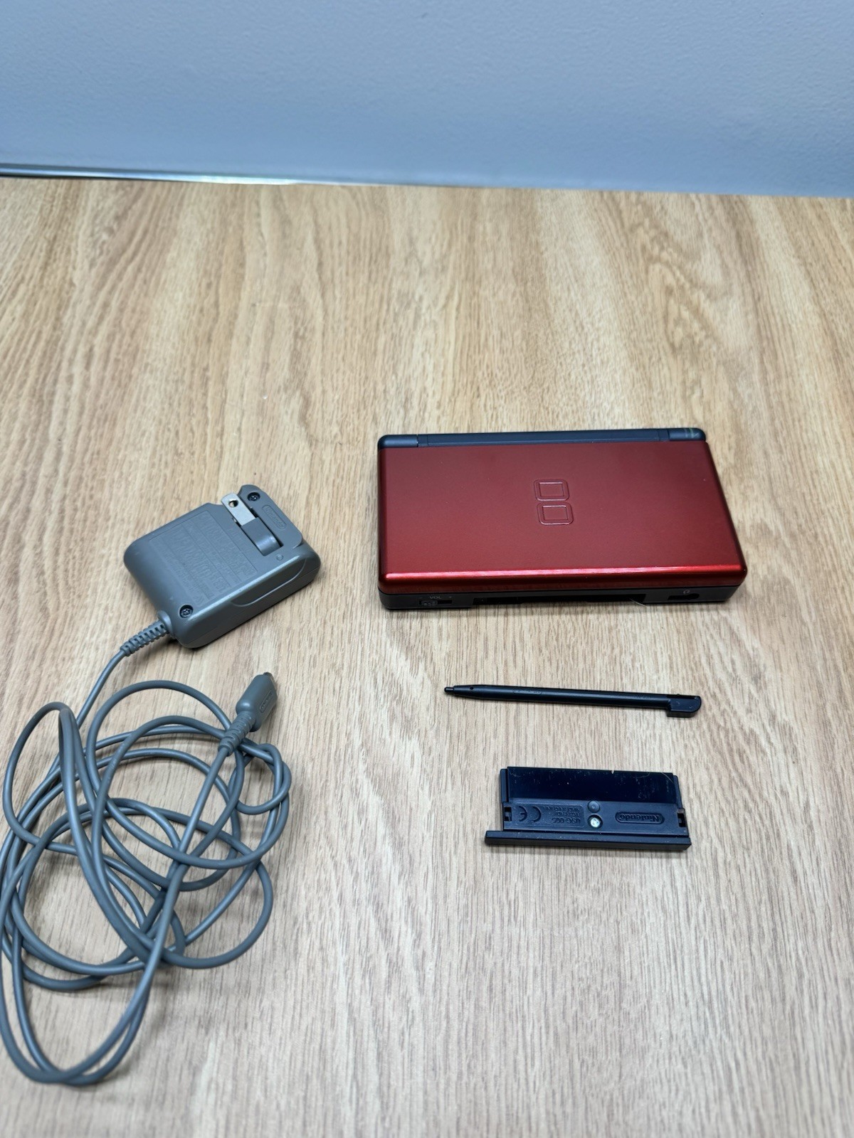 Crimson Red & Black Nintendo DS Lite W/ Charger – Tested Working