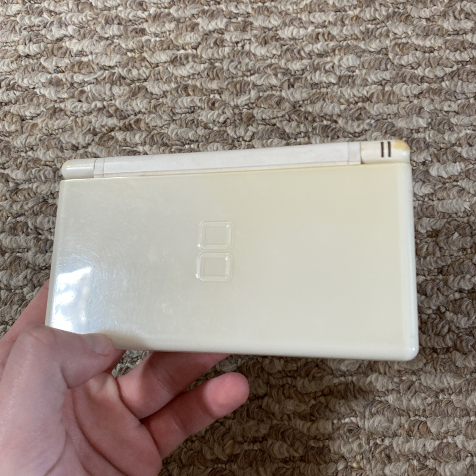 Nintendo DS Lite (USG-001) Handheld – White Charger