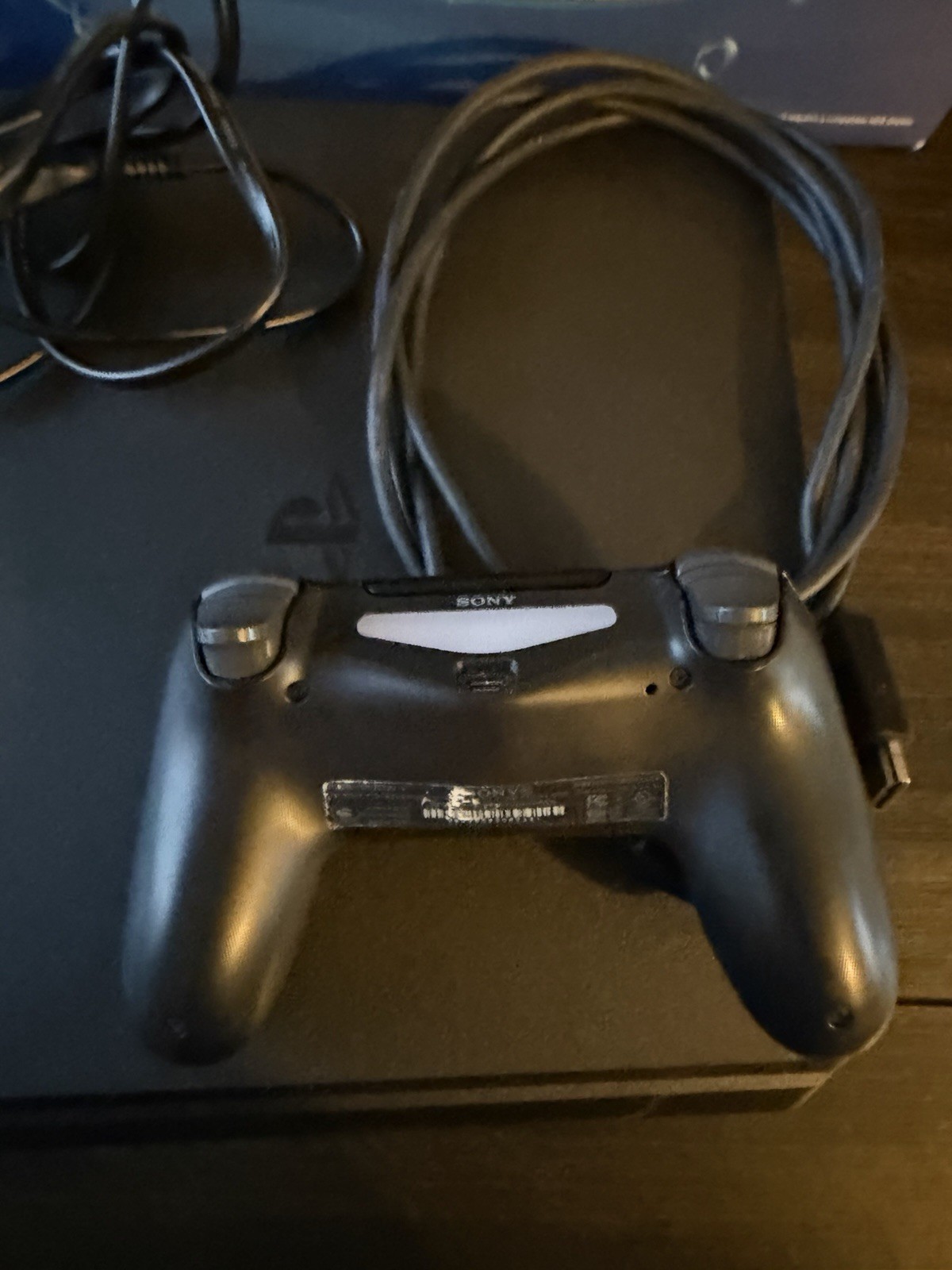 SONY PS4 SLIM 1TB CONSOLE CUH-2215B WITH 1 CONTROLLER, CABLES & BOX (WBP018061)
