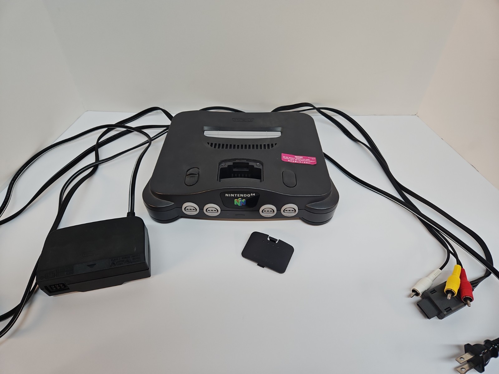 Nintendo 64 N64 Console – Grey W/ Cables only