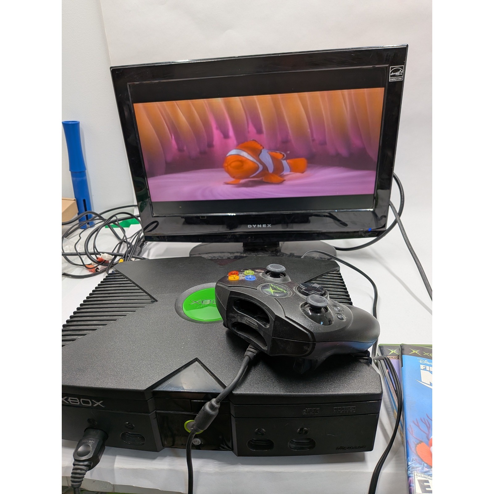Microsoft Xbox Console Bundle Original Box Controller 3 Games Shark Tale Nemo
