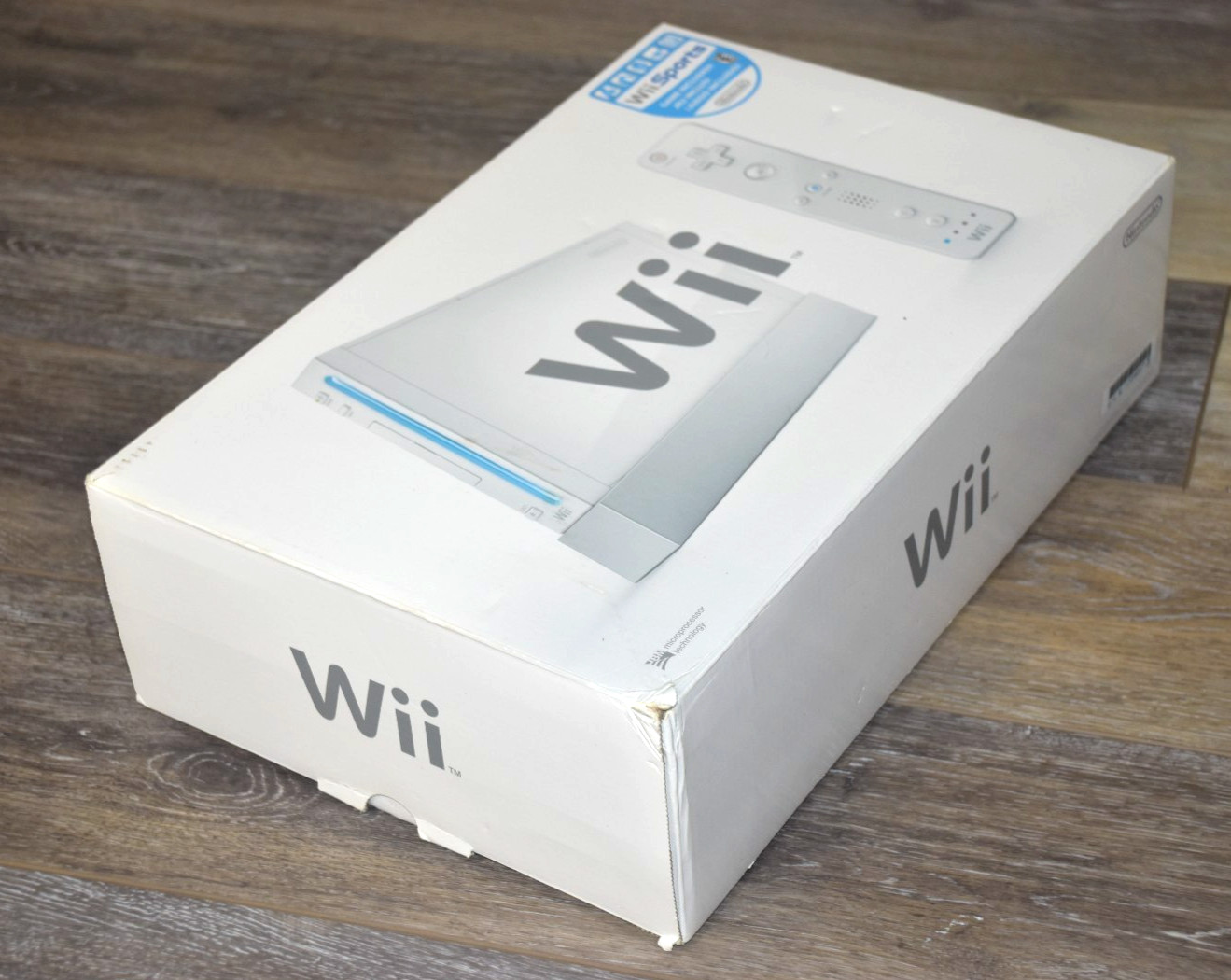 Nintendo Wii RVL-001 Console Bundle: Controller, Motion Wand, Power Supply, AV