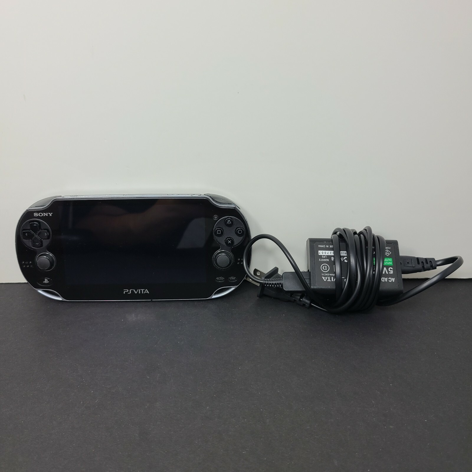 Sony PlayStation PS Vita Black Handheld System Console OLED PCH-1101 4GB Charger