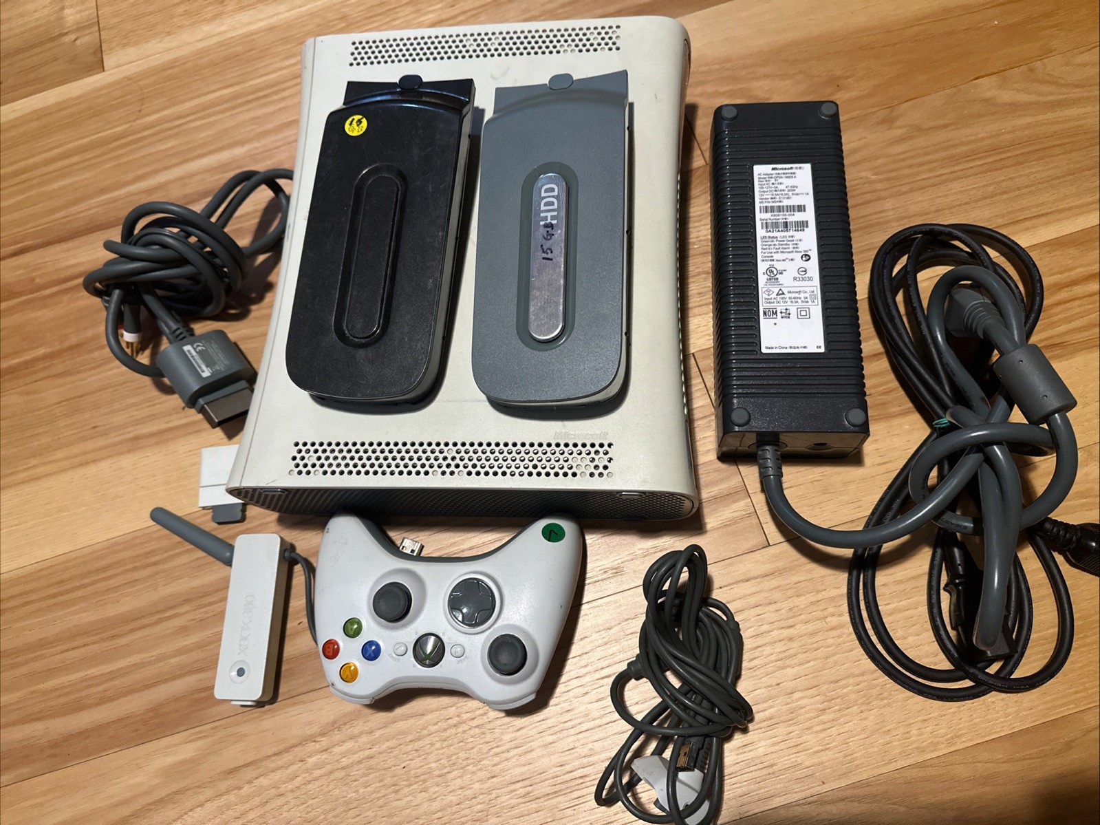 Xbox 360 Console 2x15GB HD 256MB Card 1 Controller Tested.