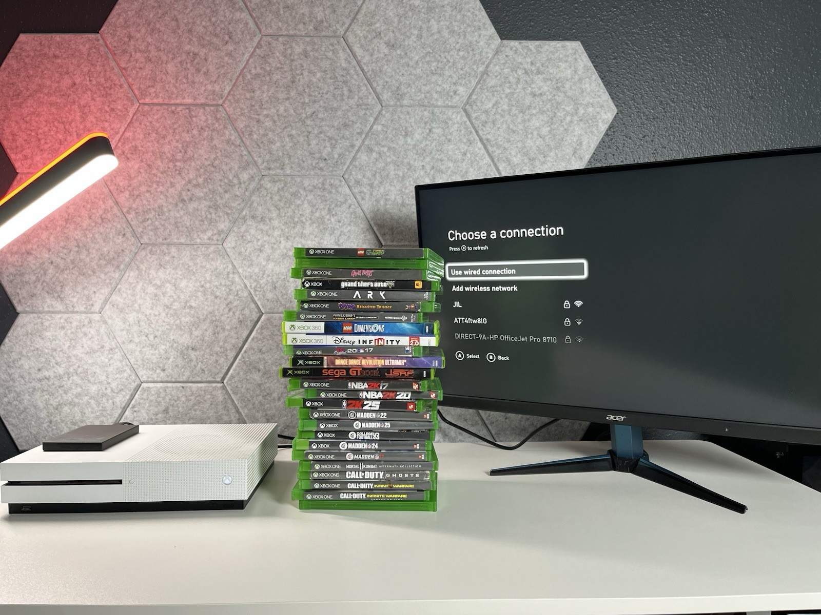 Xbox One S 1TB White | 20+ Games | 2Tb External HDD | 1 Wired Controller