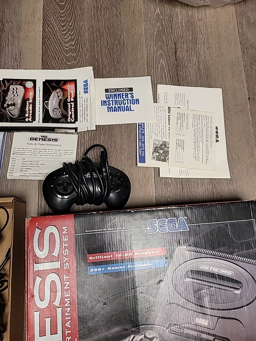 Sega Genesis II Console Boxed Three Controllers Tested Original Box See Pic