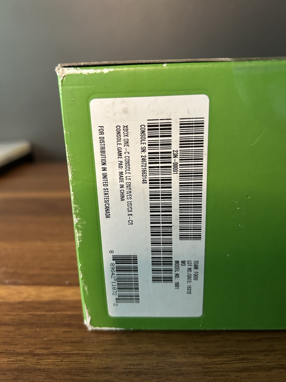 Microsoft Xbox One S Gears of War 4 Limited Edition 2 TB Crimson Red Tested