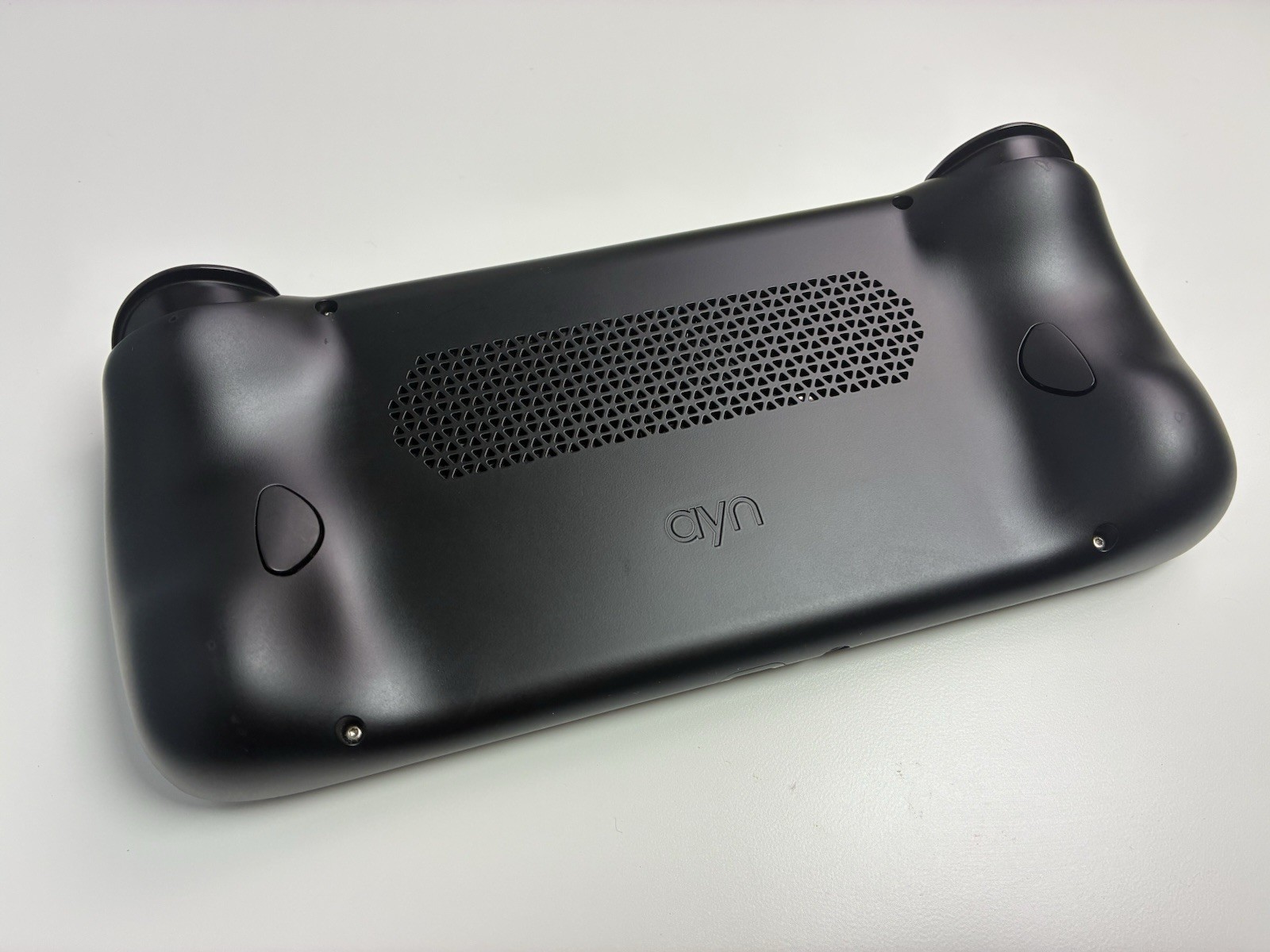 Ayn Odin 2 Base 8GB RAM, 128GB | Black | Good Condition w/128GB SD Card