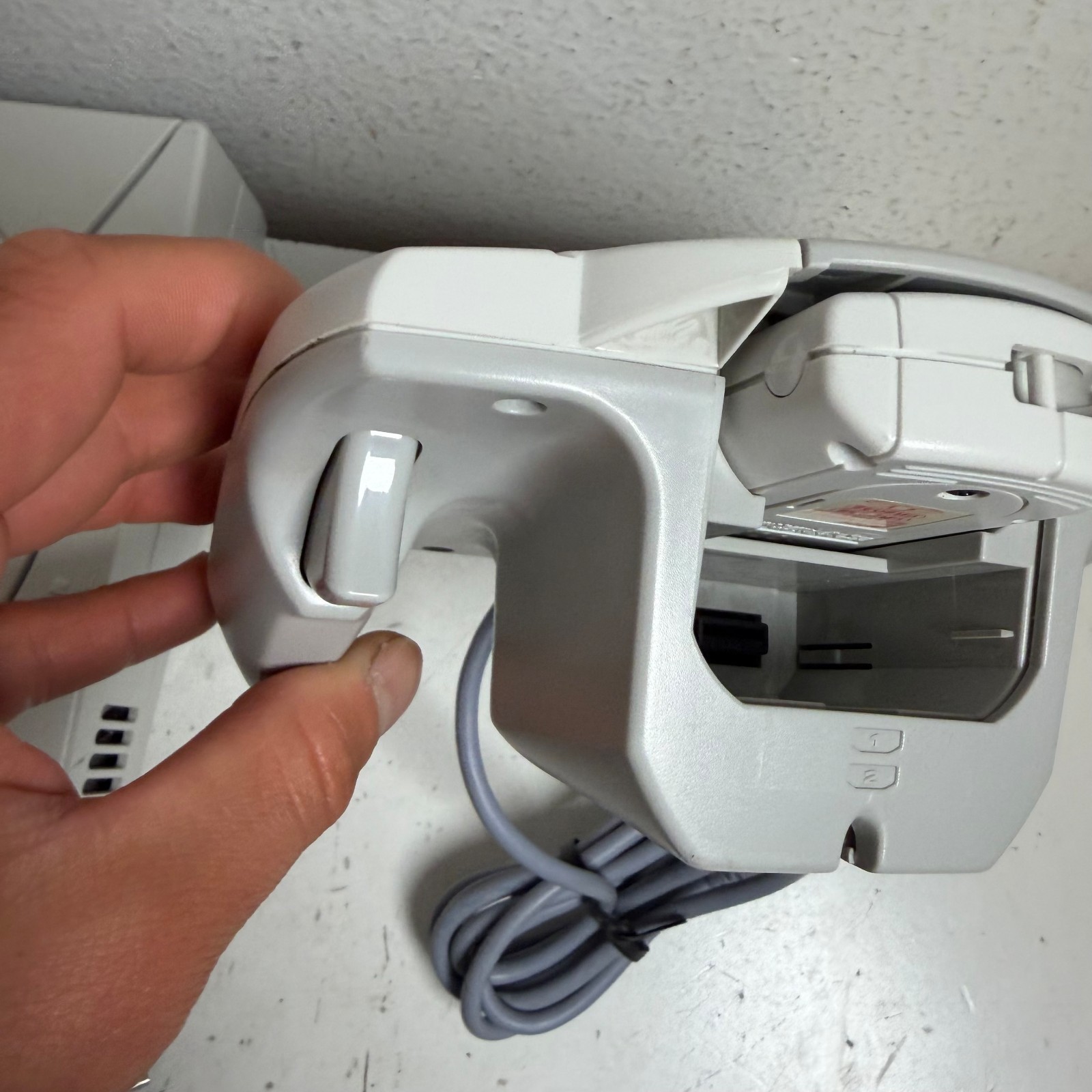 Sega Dreamcast HKT-3020 White Home Video Gaming Console With Controller