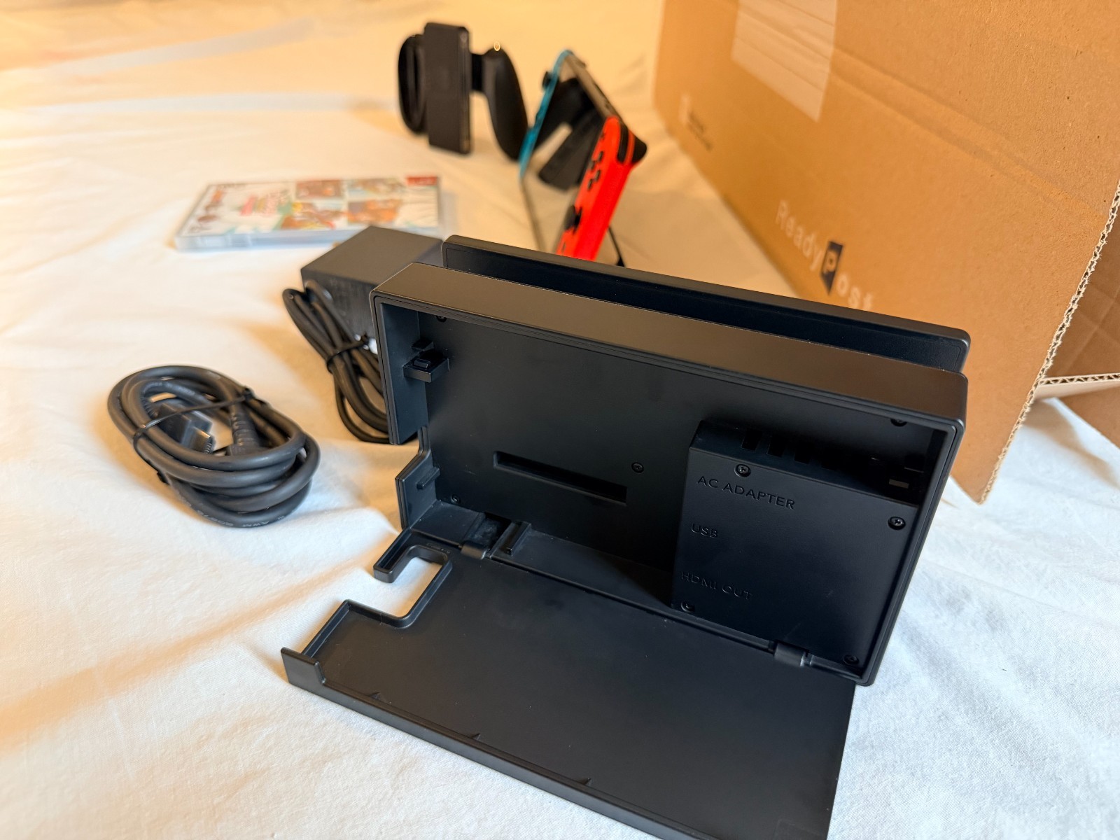 Nintendo Switch Console Bundle, MOD HAC-001, Great Condition, NEW DISNEY Game!!!