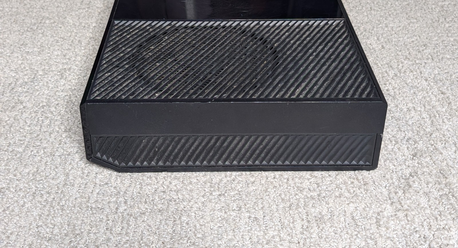 Microsoft Xbox One 500GB Console Gaming System Only Black 1540 No Cords