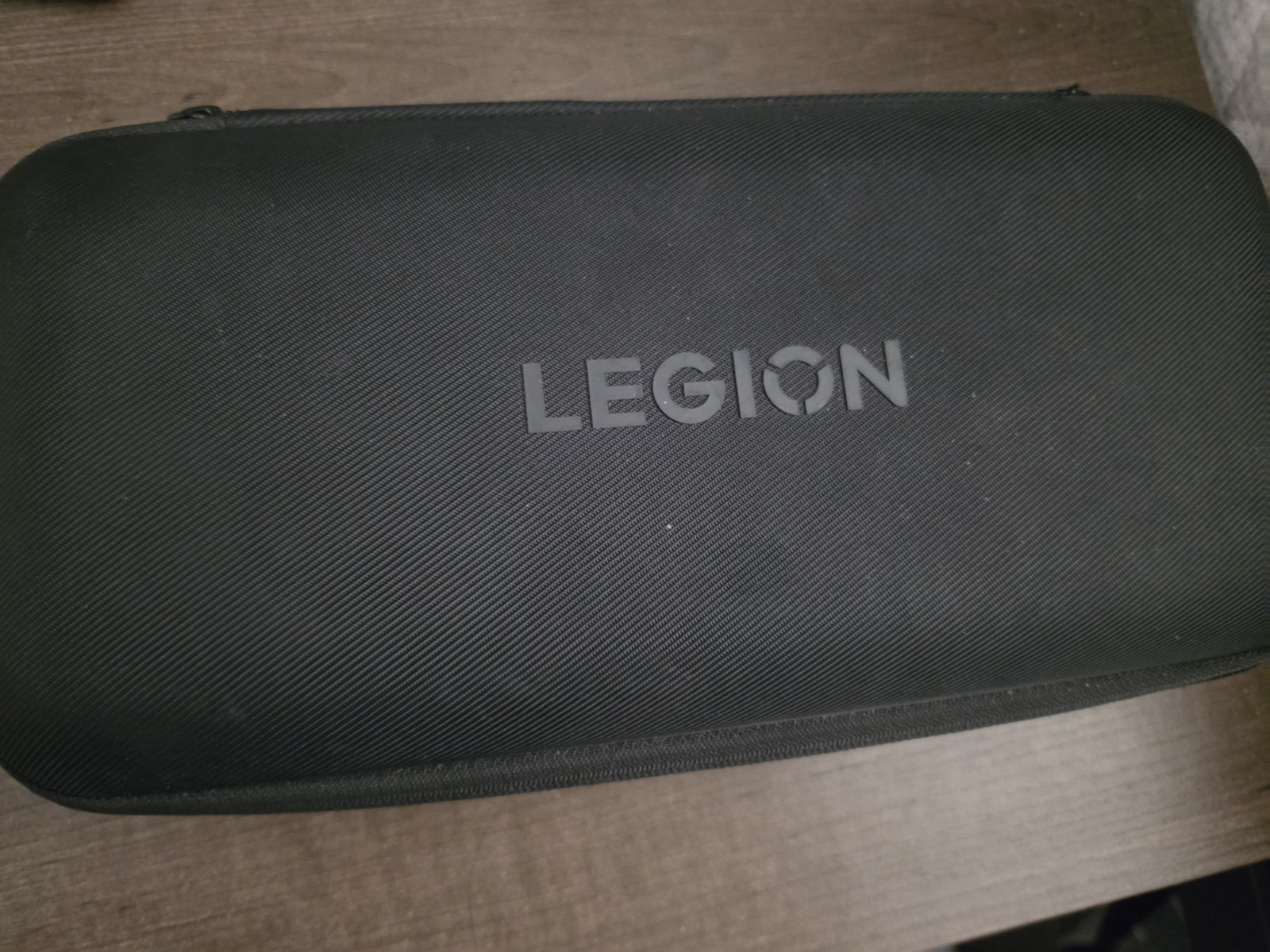 Legion Go 8.8″ 144Hz WQXGA -AMD Ryzen Z1 Extreme 16GB ram with 1 tb SSD