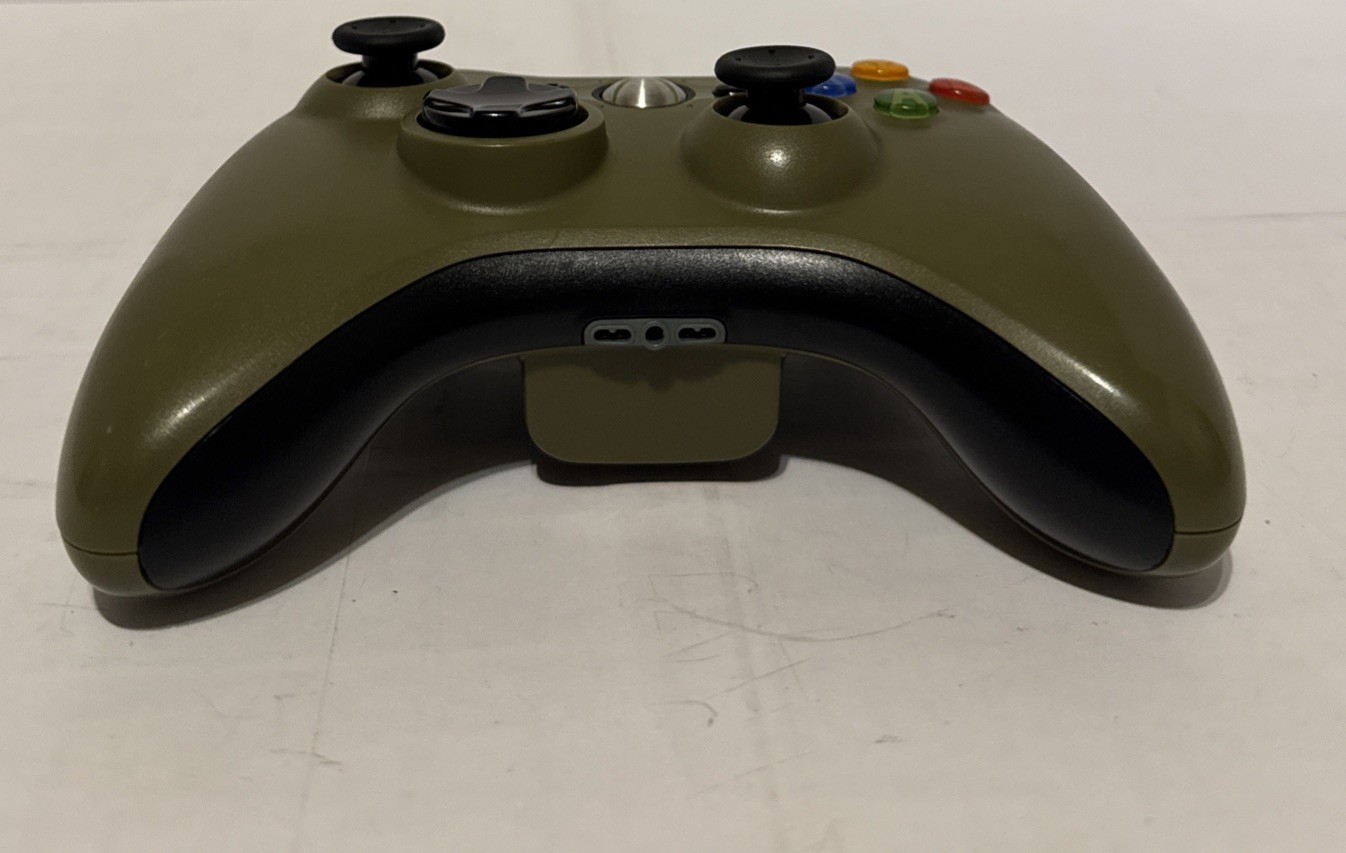 Halo 3 Xbox 360 Complete Console Set w OEM Controller HDD Very Clean