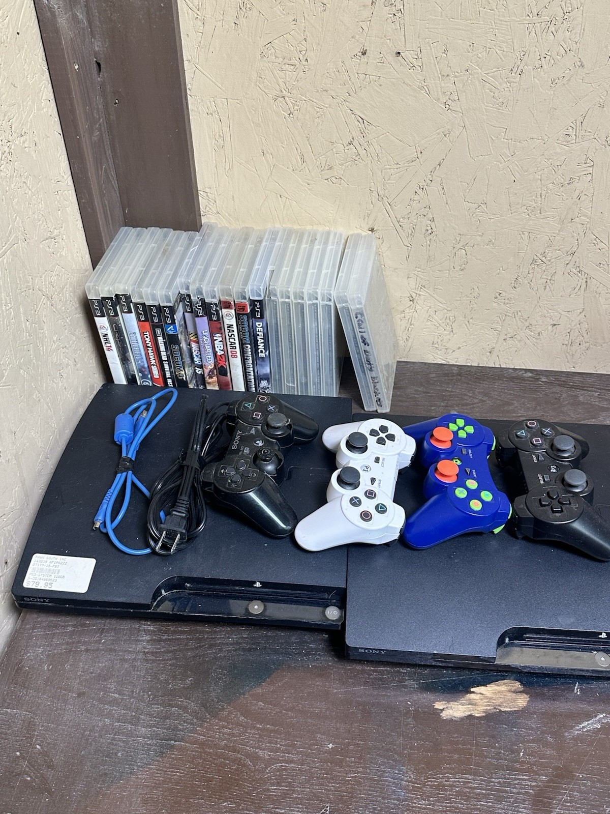Sony PlayStation 3 PS3 Console Bundle Controllers Games For Parts Powers On