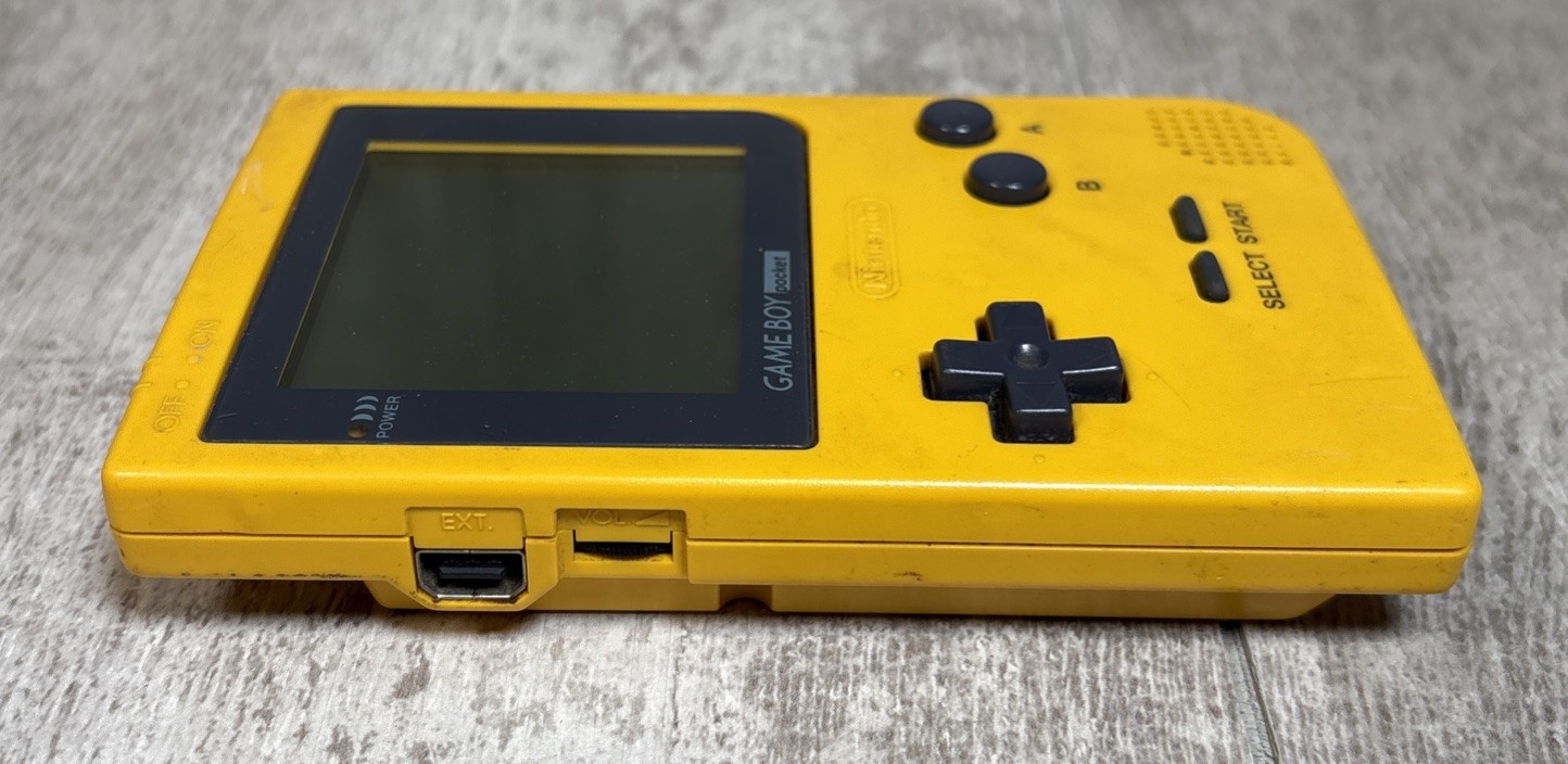 Nintendo Game Boy Pocket MGB-001 Yellow OEM