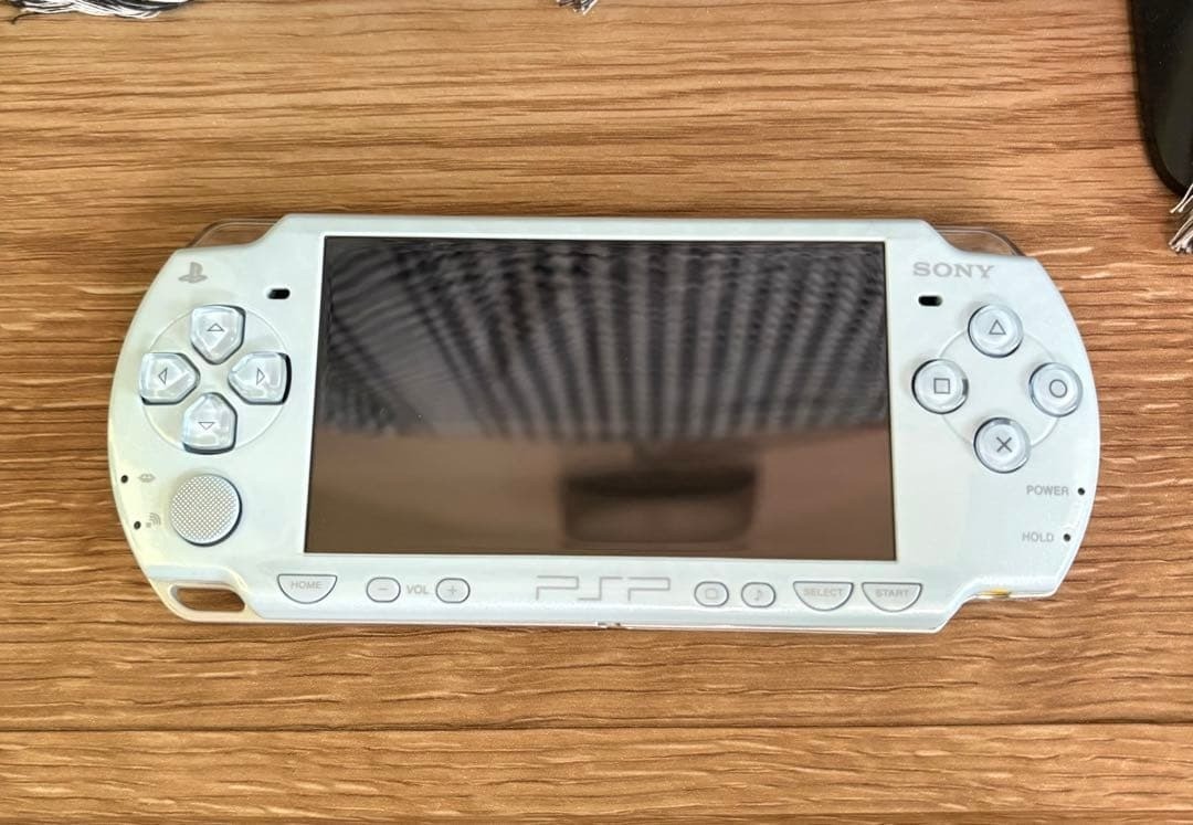 Sony PlayStation Portable PSP 2000 Console Felicia Blue Box Memory Stick USED