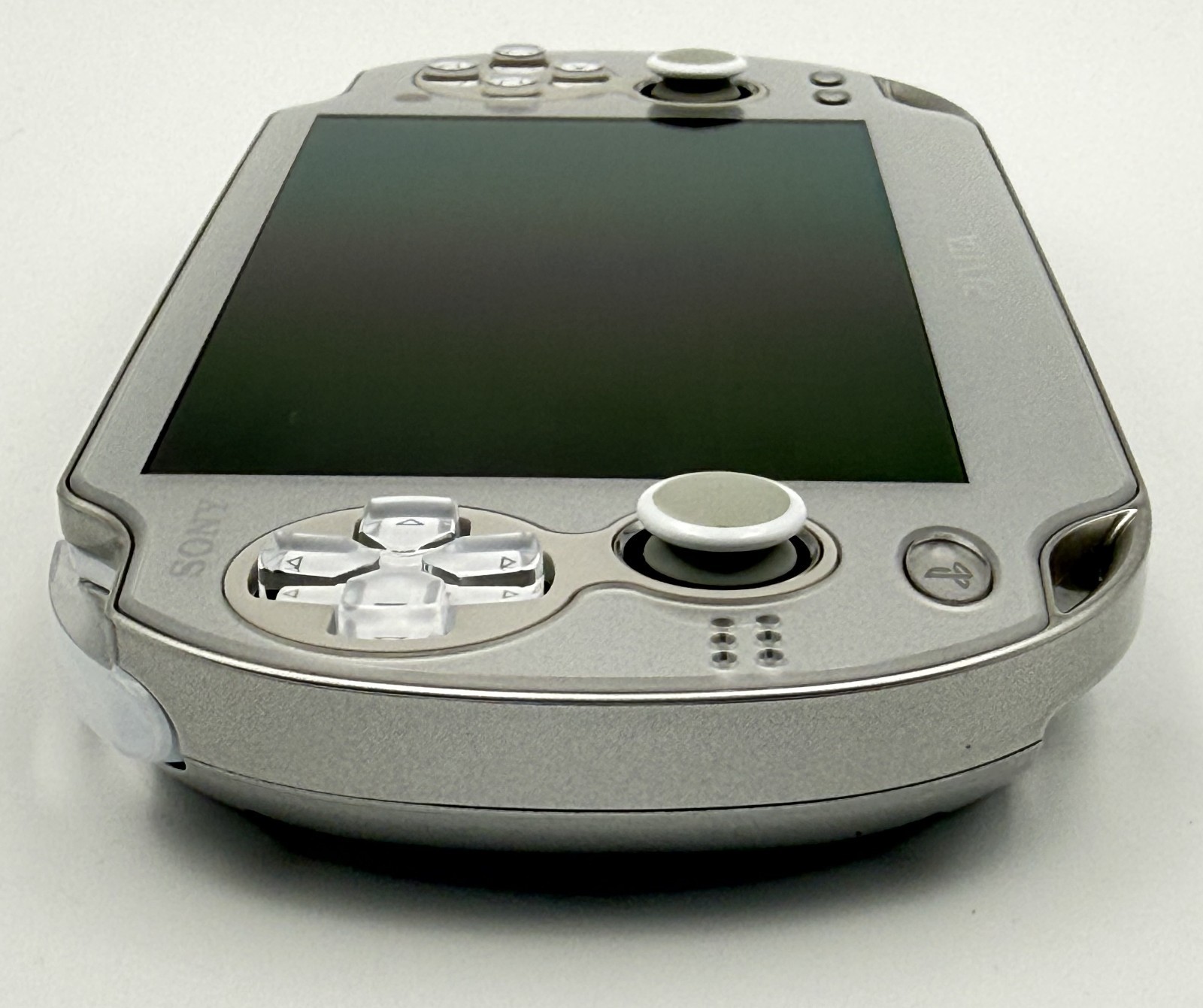 Sony PS Vita PCH-1000 Console Ice Silver Limited Box Very Rare w/8GB – Mint S+