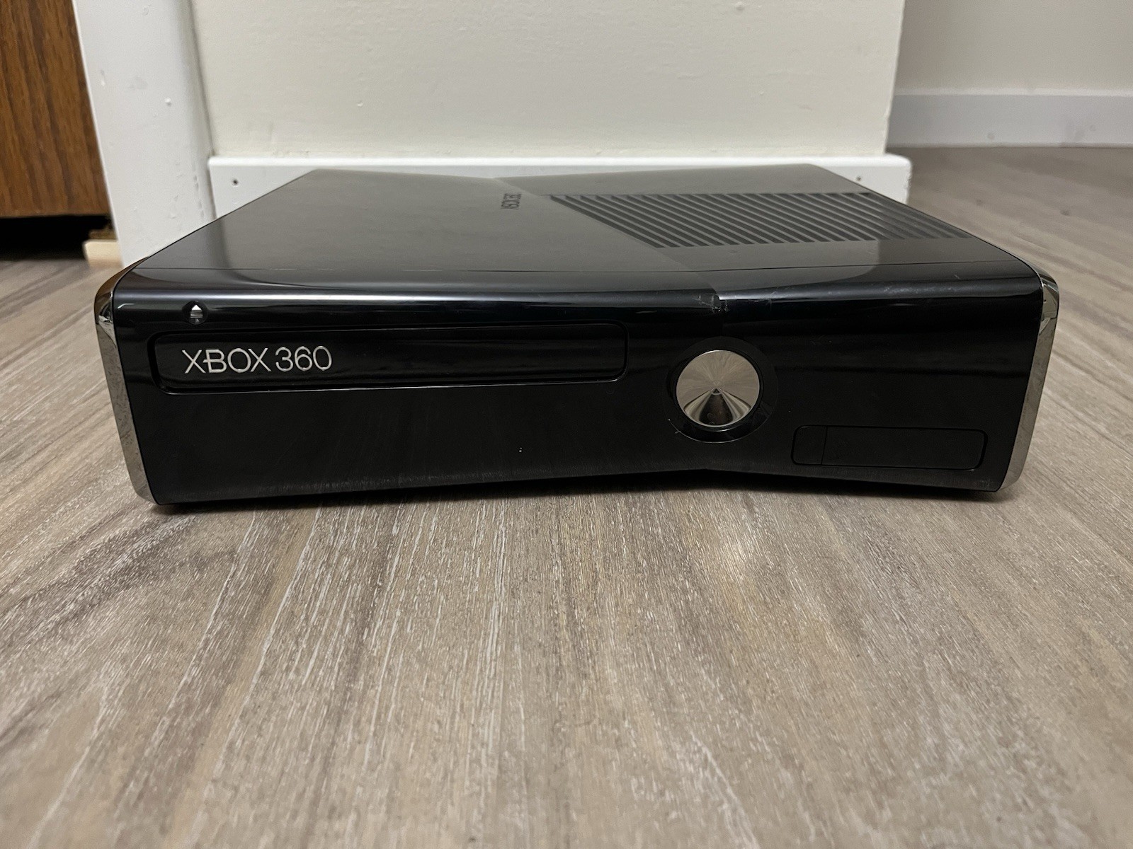 Xbox 360 Slim Black Console 250GB Tested Working