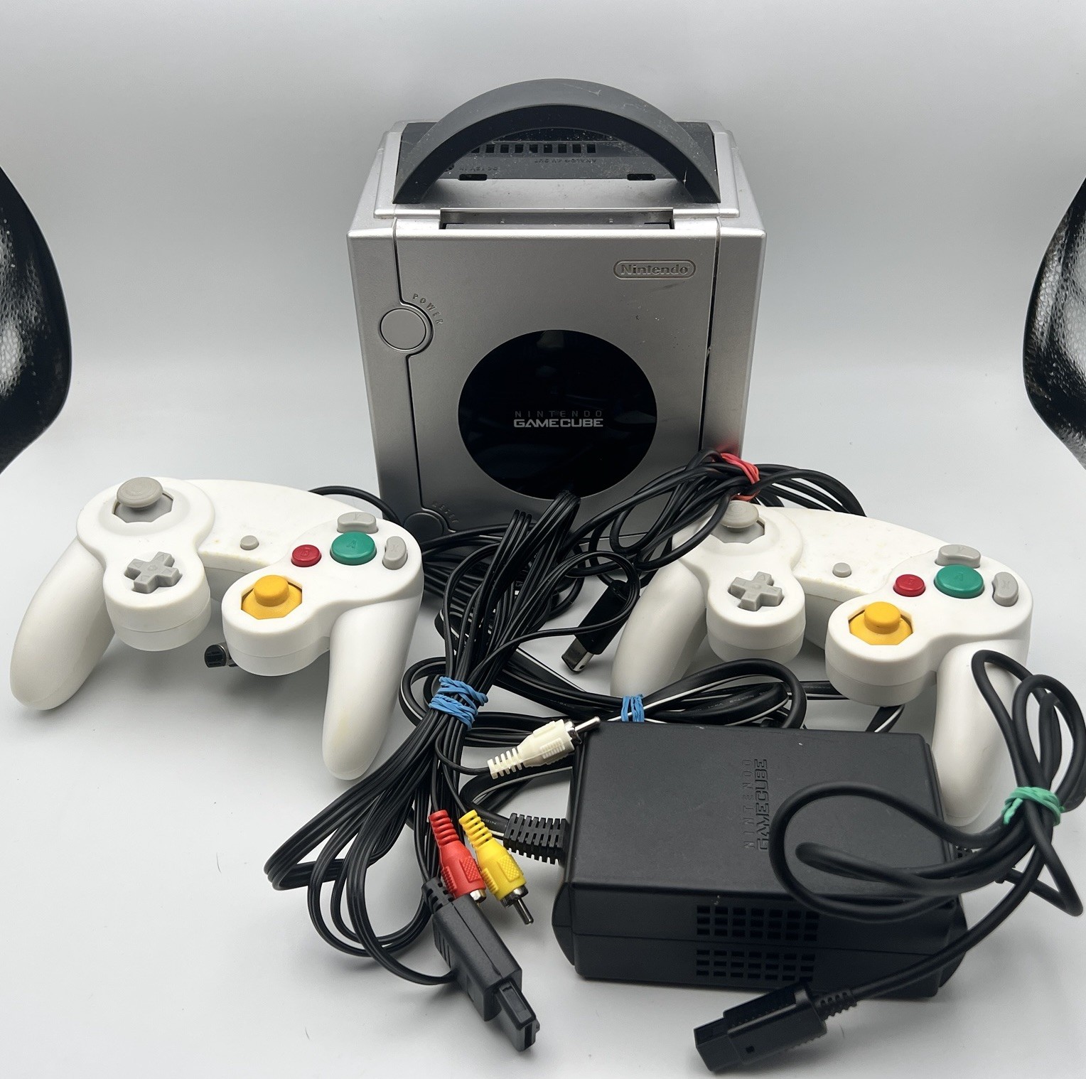 Nintendo GameCube Console DOL-101 Platinum Silver W/ Cables 2 Controllers