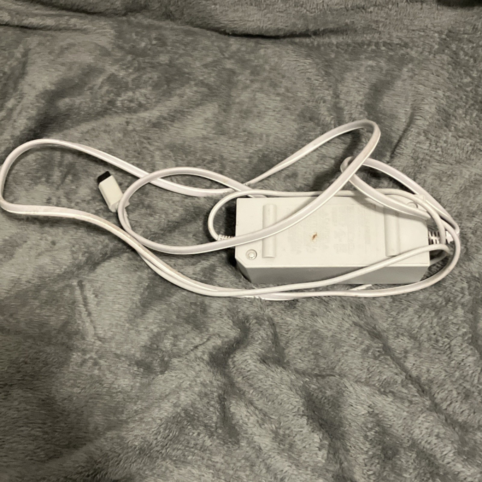 Nintendo Wii RVL-001 (White) NTSC-U/C Console Bundle (Tested, Read Discription)