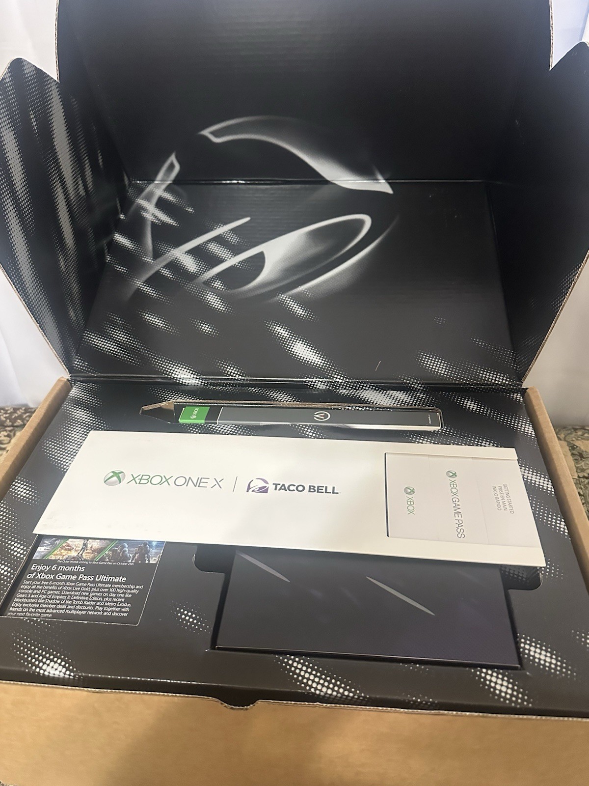 Xbox One X Taco Bell Edition Console With Elite Controller Cib With 4 Games