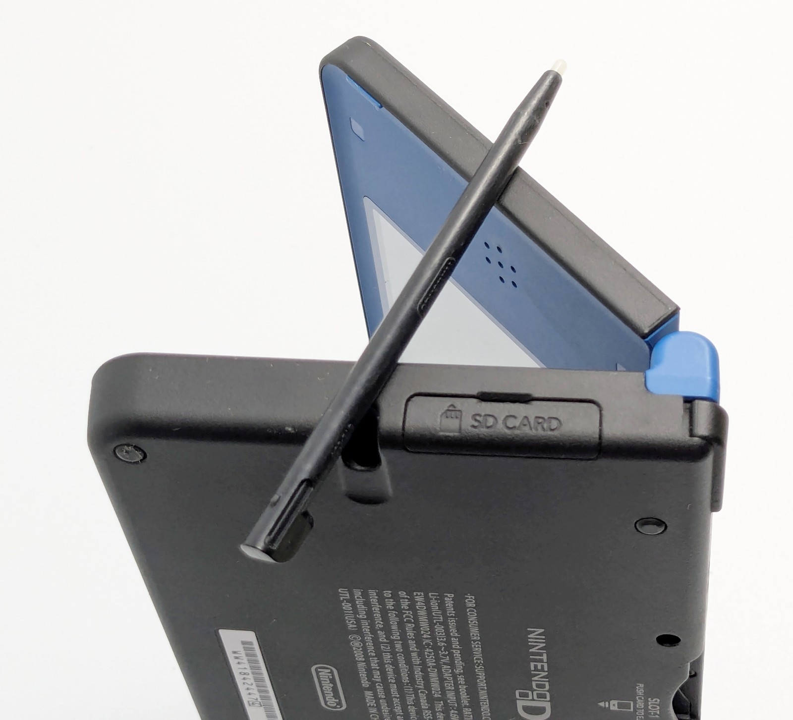 Nintendo DSi XL Works Damaged Screen NO BATTERY Midnight Blue AS IS For fix