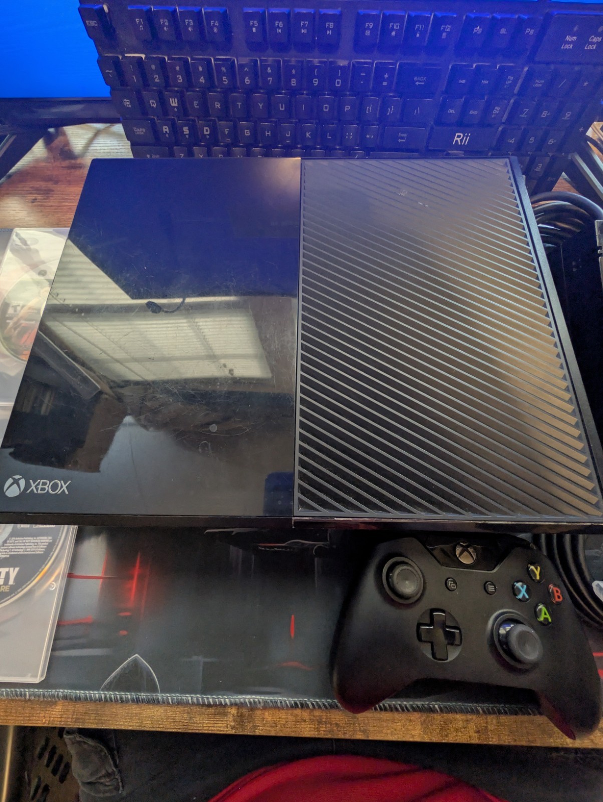 Xbox One 500GB Bundle W/ Games, Internally Cleaned & New Thermal Paste Applied