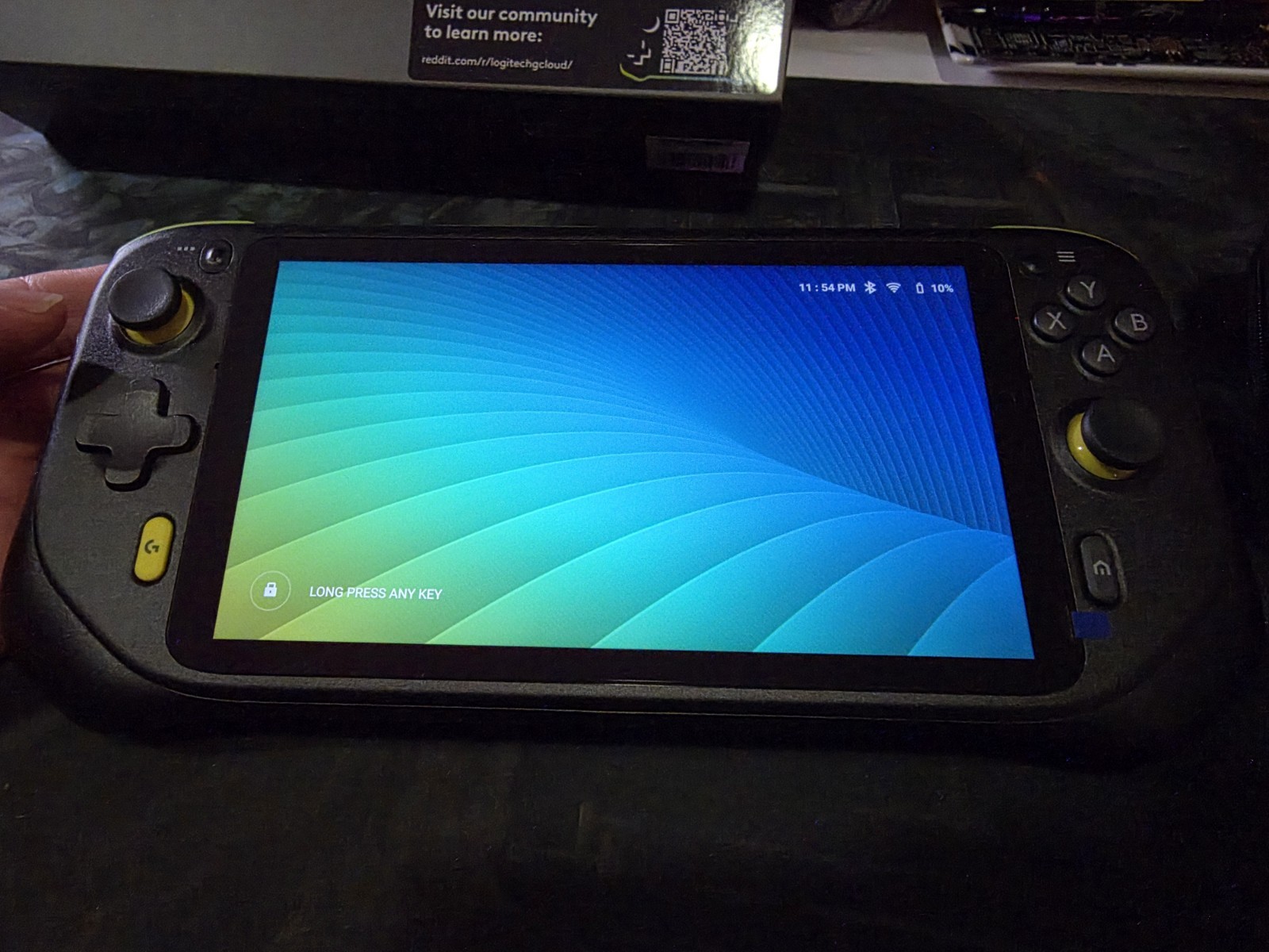 Logitech G-Cloud 7″ 64GB Handheld Cloud Gaming System GR0006 – Excellent Cond.