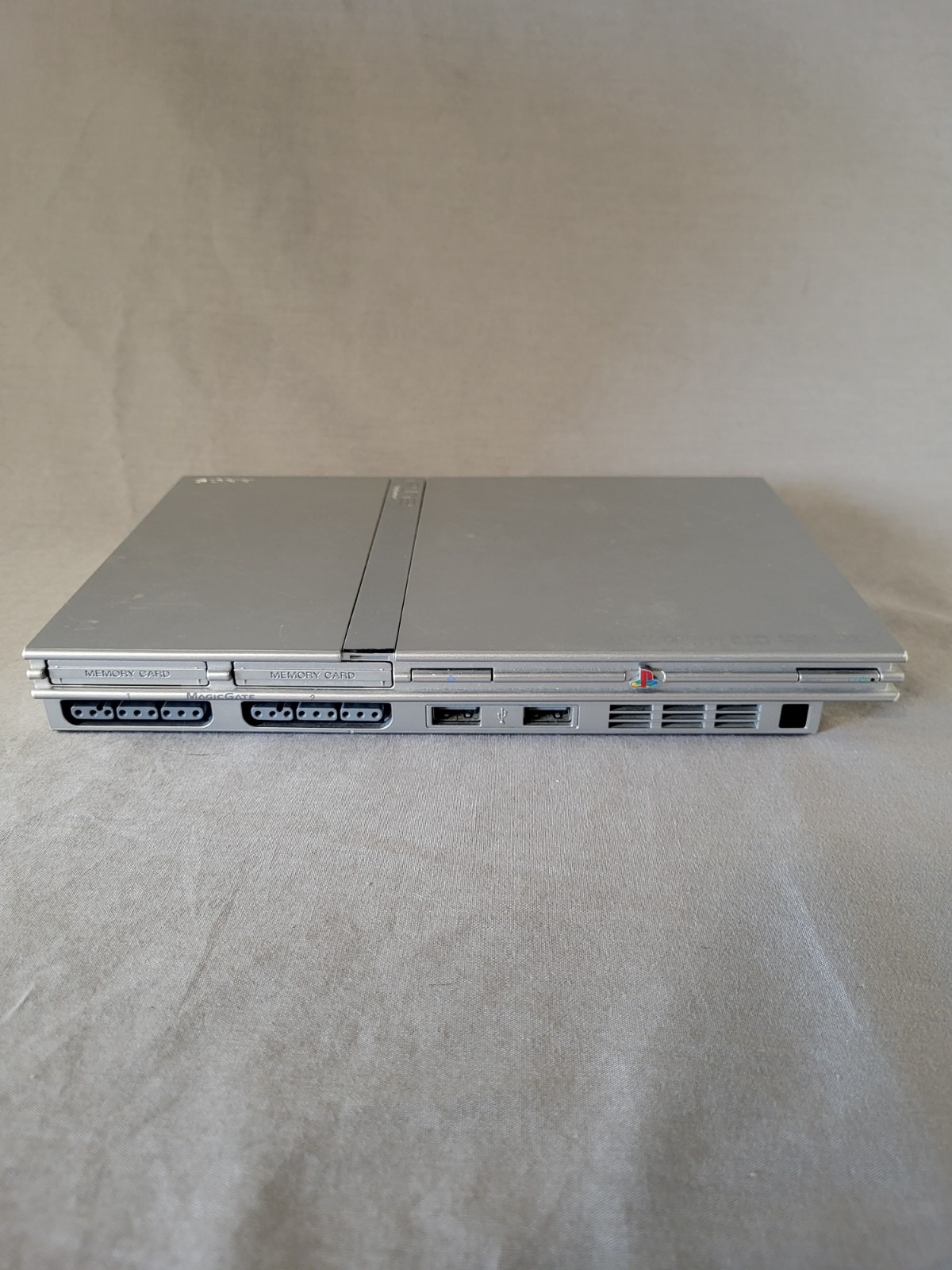 Sony PlayStation 2 PS2 Slim – SCPH-77001 – Silver – Cords, Controller & Mem Card